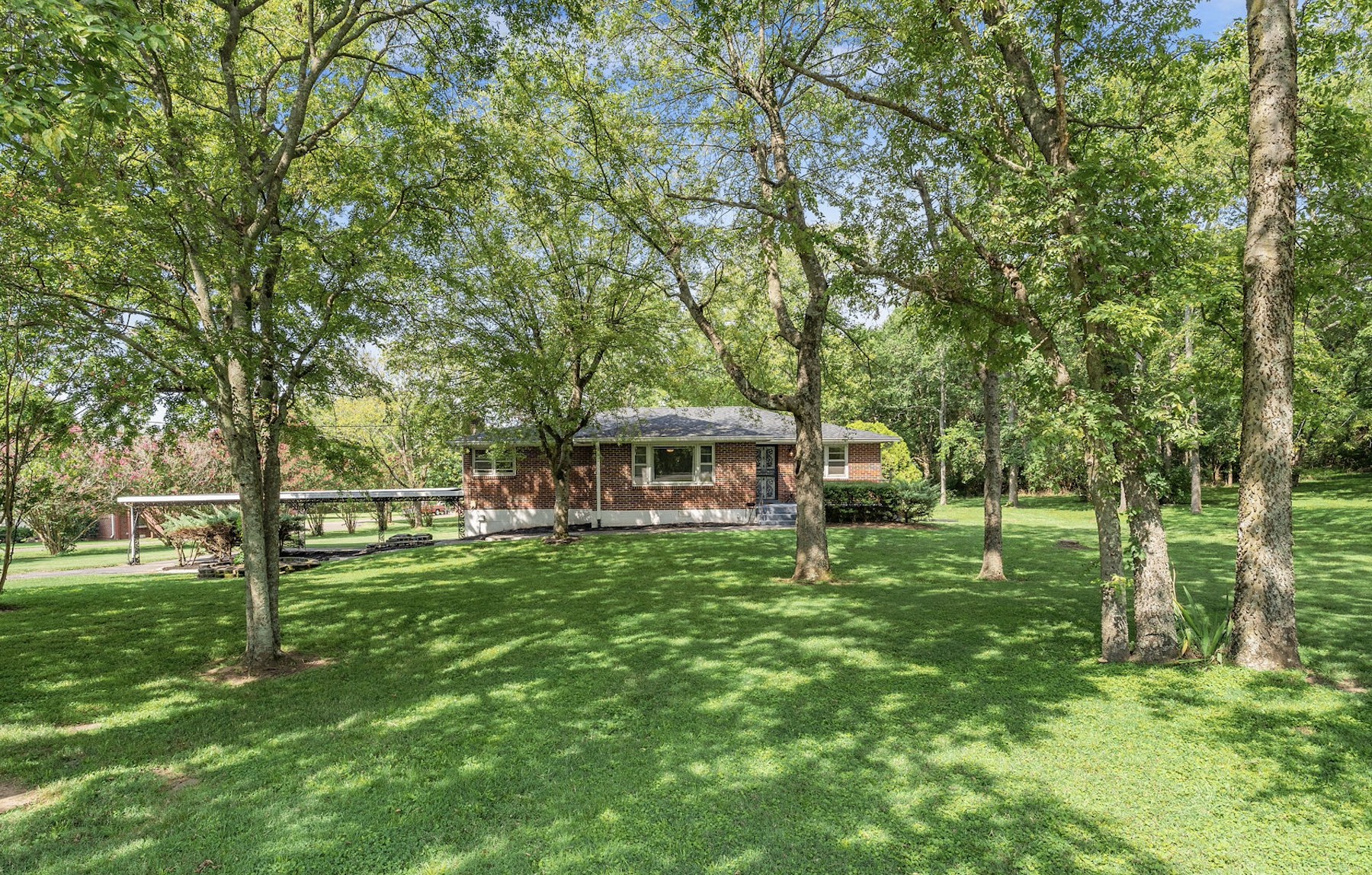 400 Farris Ave