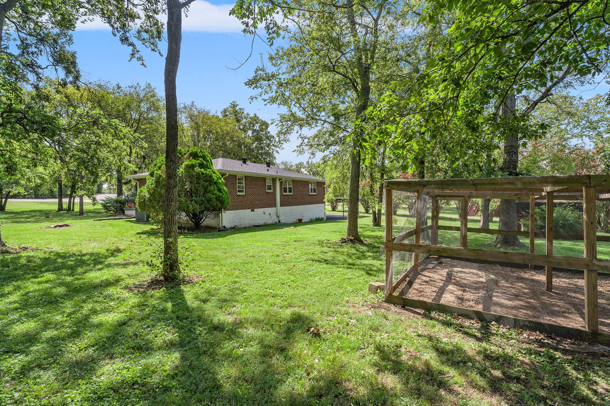 400 Farris Ave