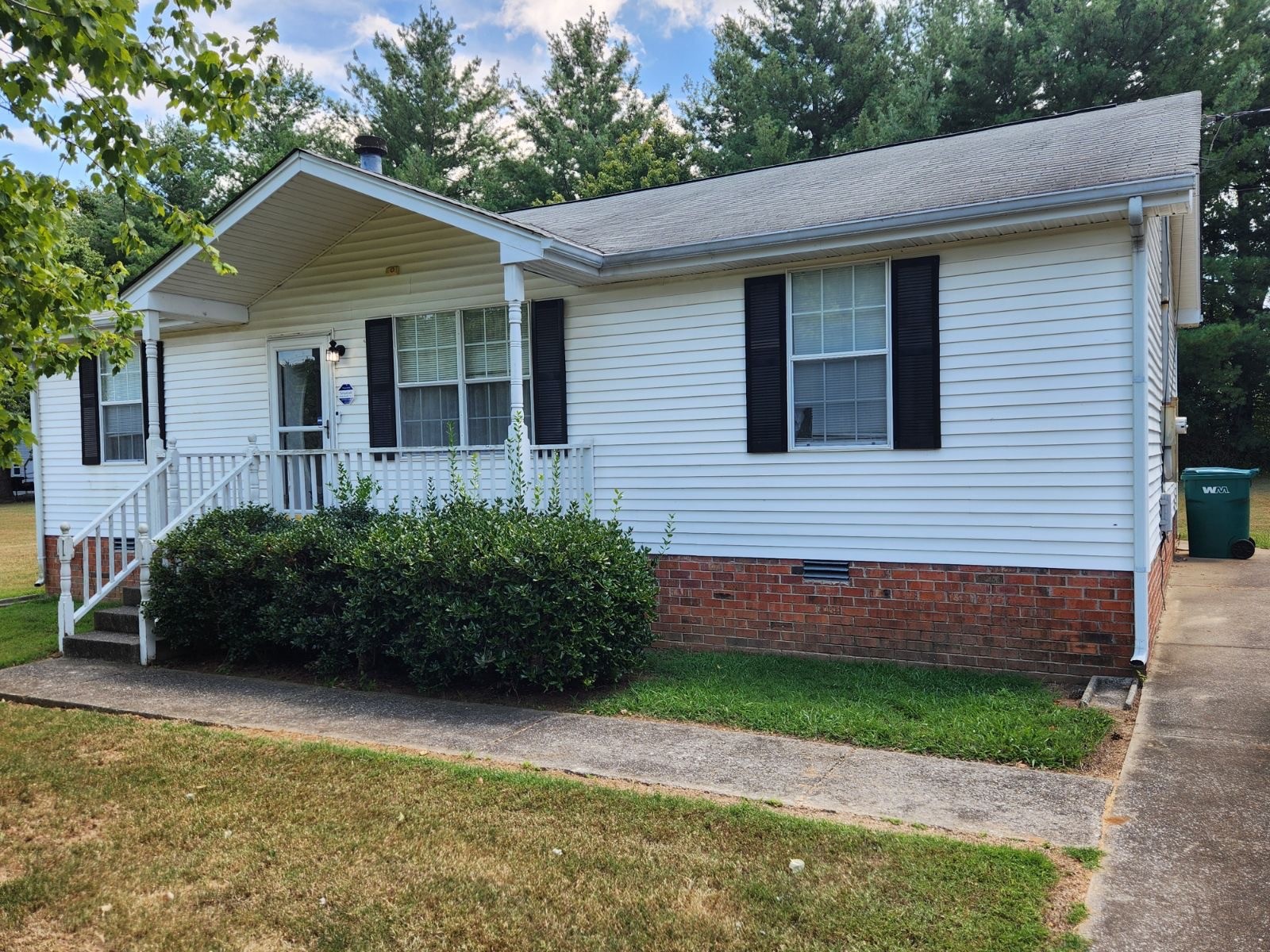 139 Neal Ave