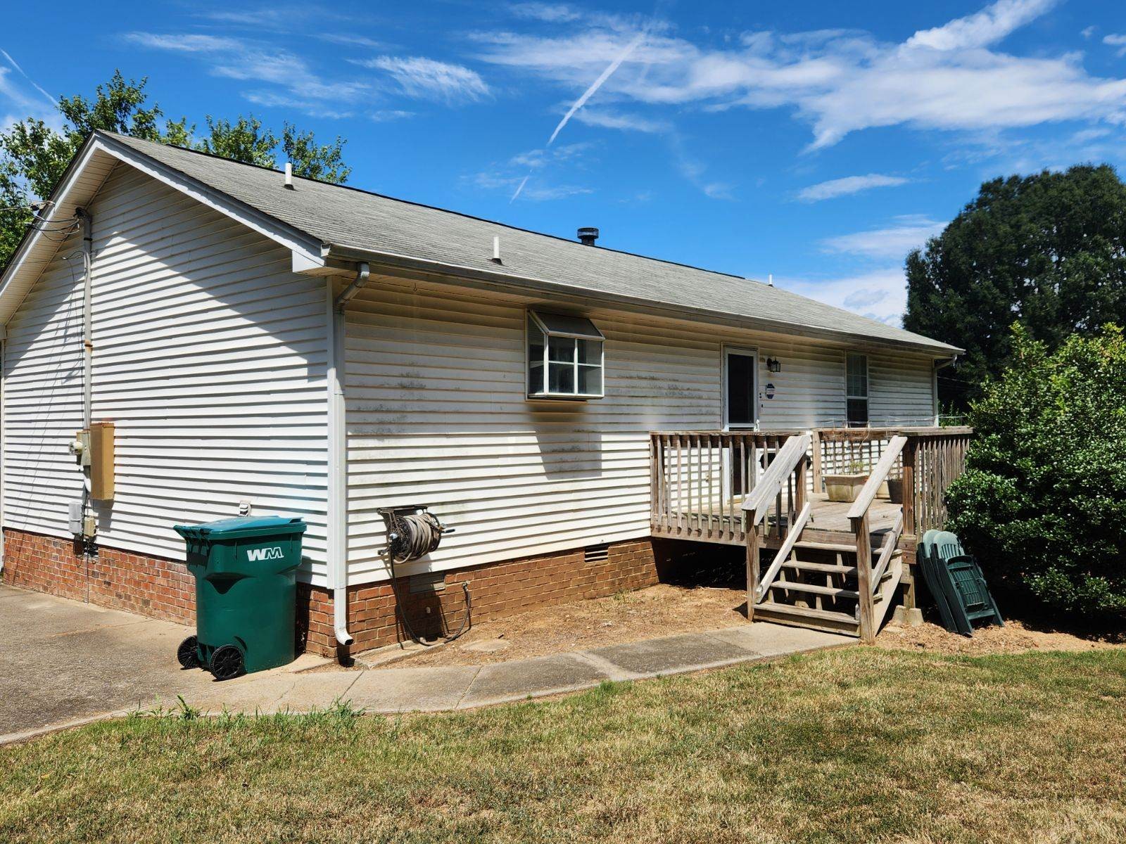139 Neal Ave