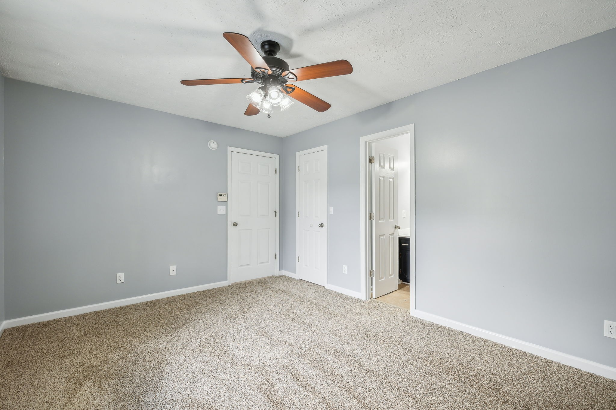 2479 Canterbury Chase