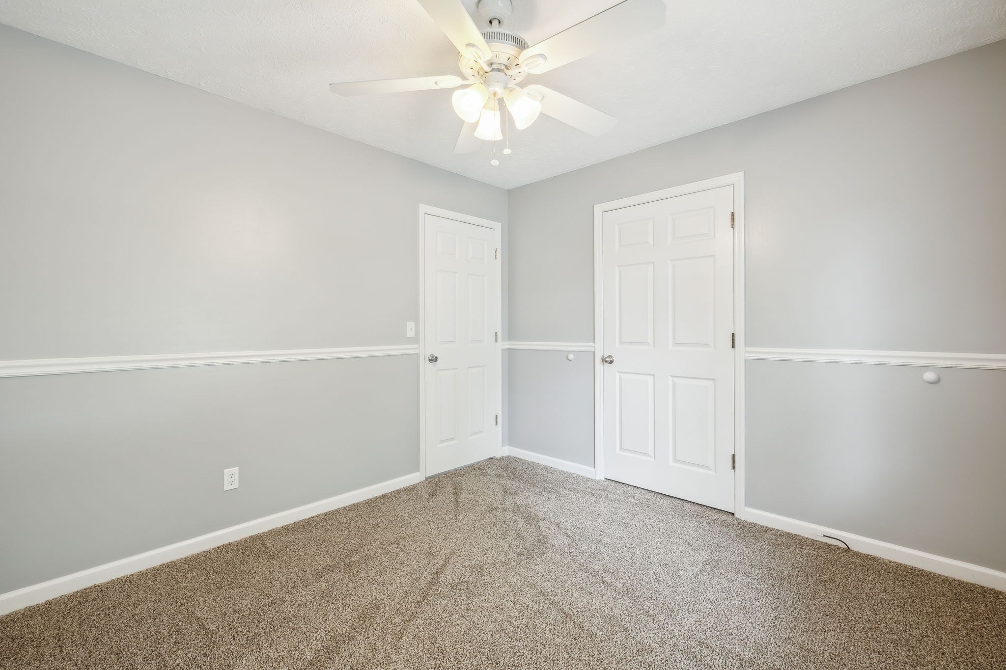 2479 Canterbury Chase