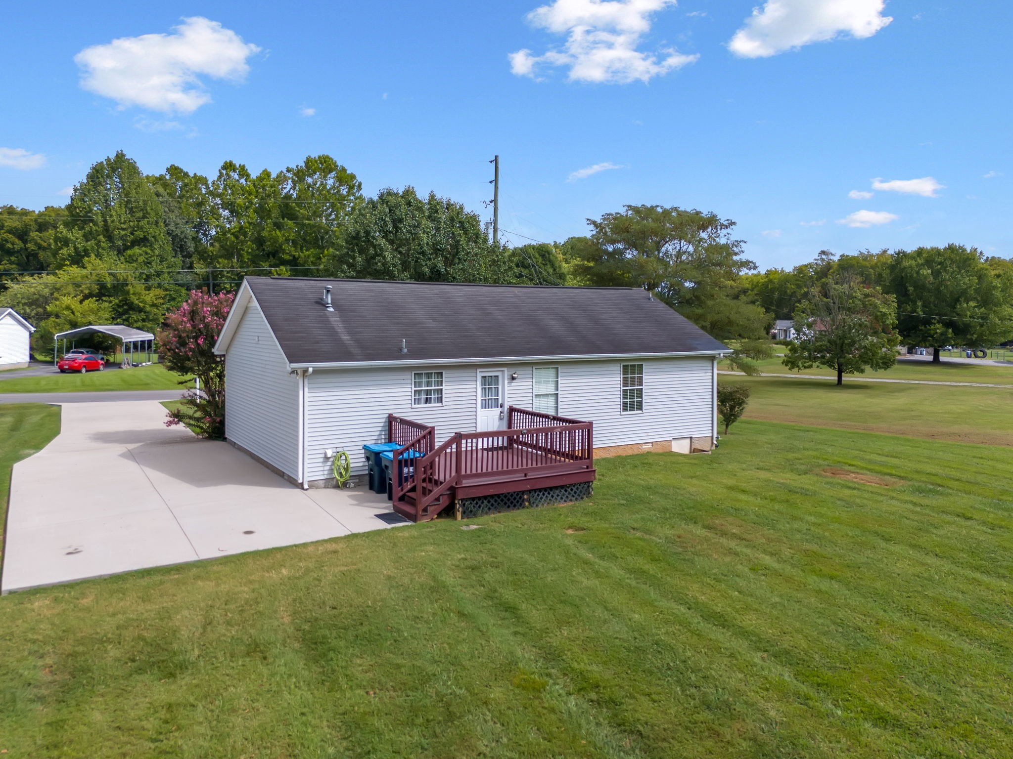 2479 Canterbury Chase