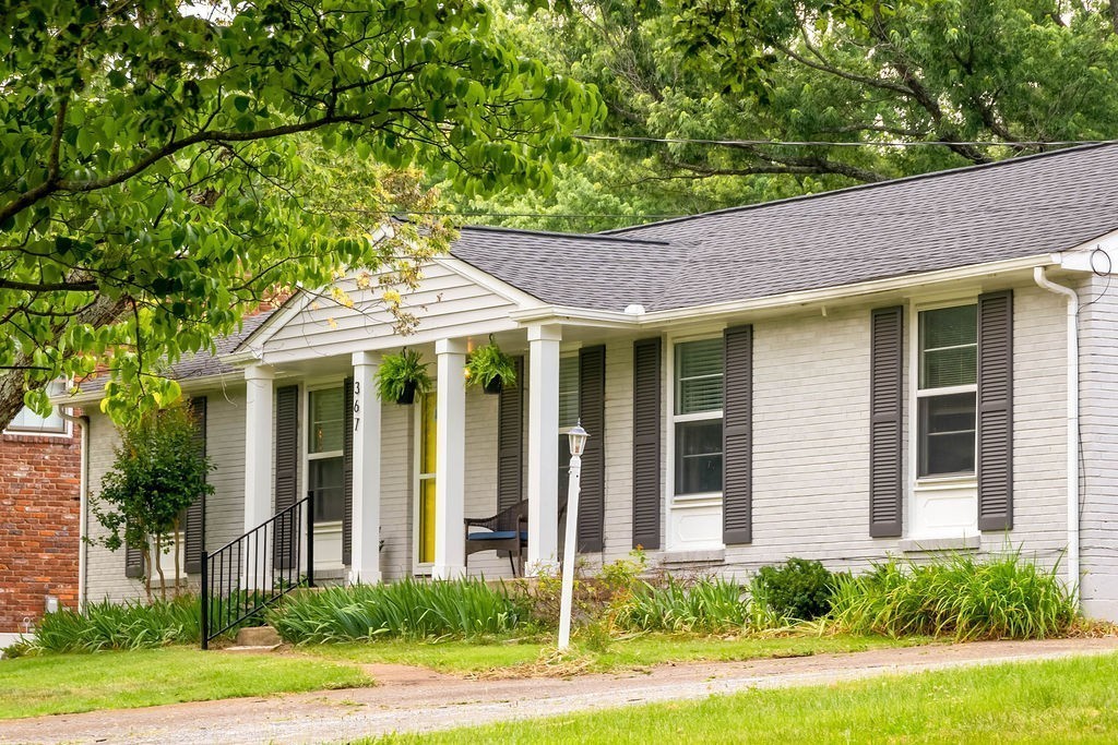 367 Lynn Dr