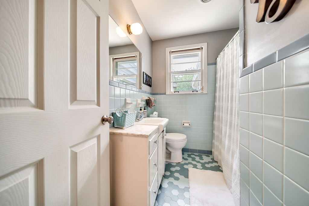 367 Lynn Dr