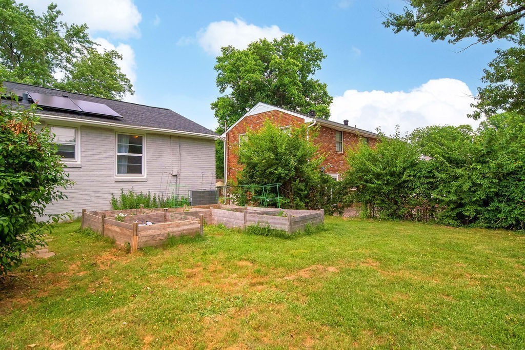 367 Lynn Dr