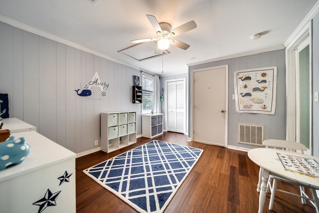 367 Lynn Dr
