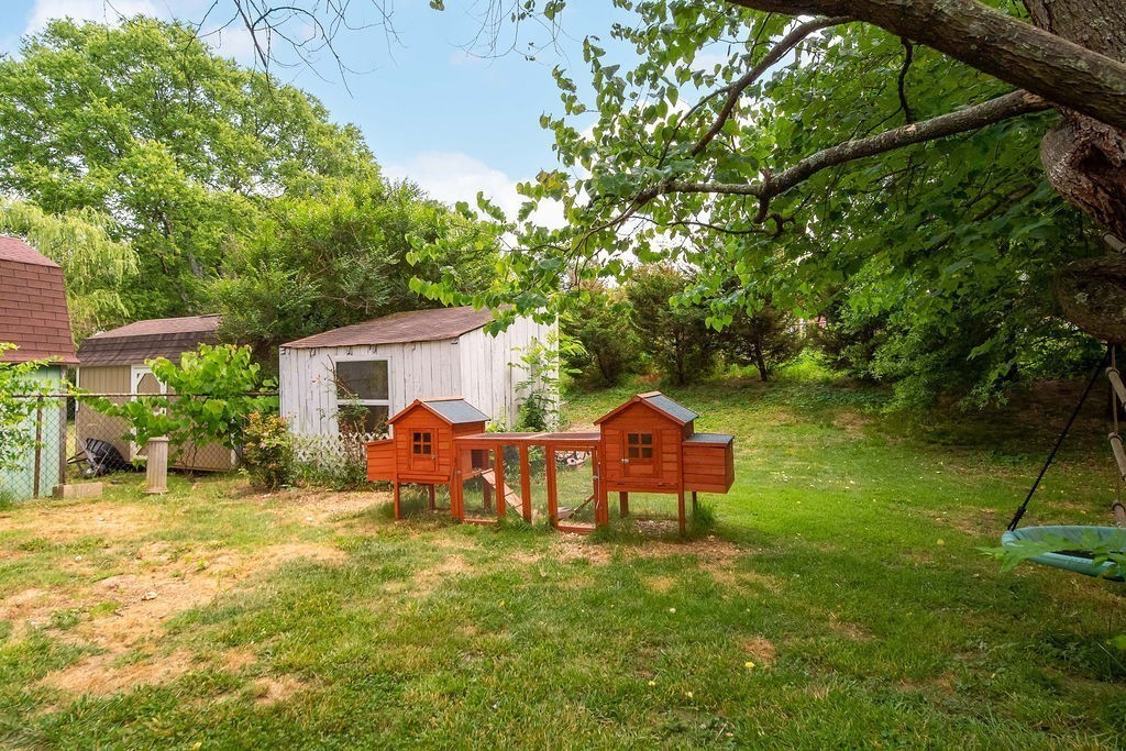 367 Lynn Dr