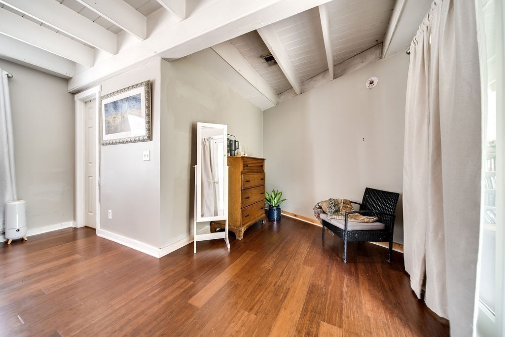 367 Lynn Dr