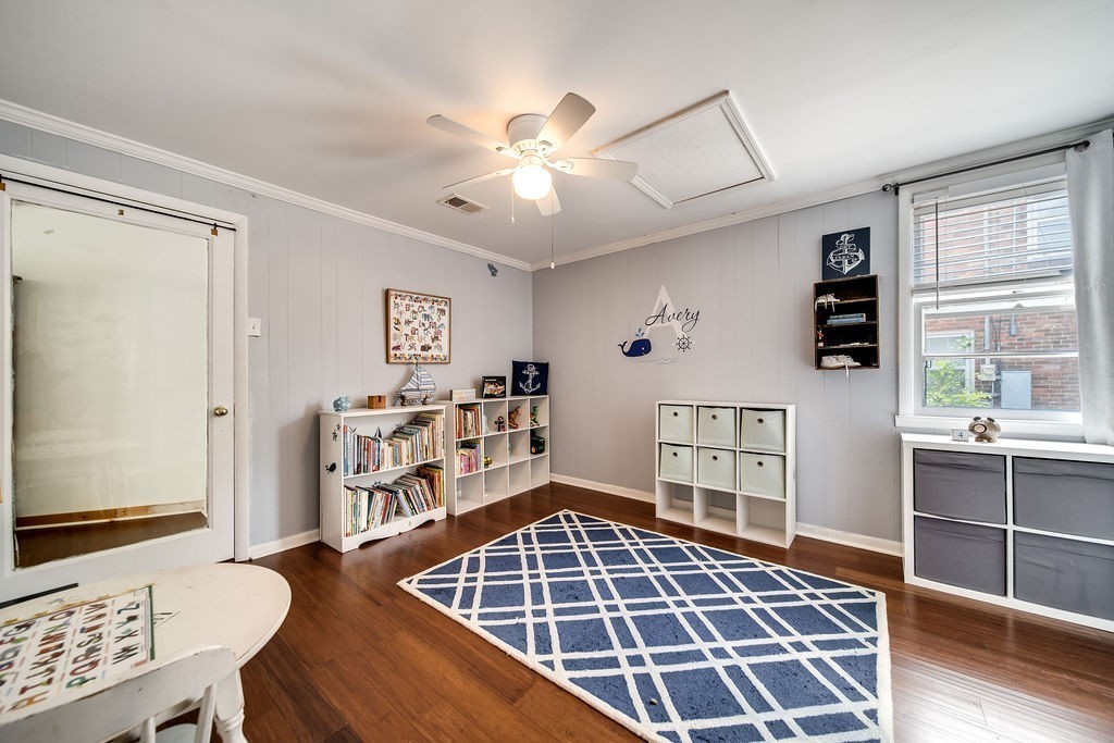 367 Lynn Dr