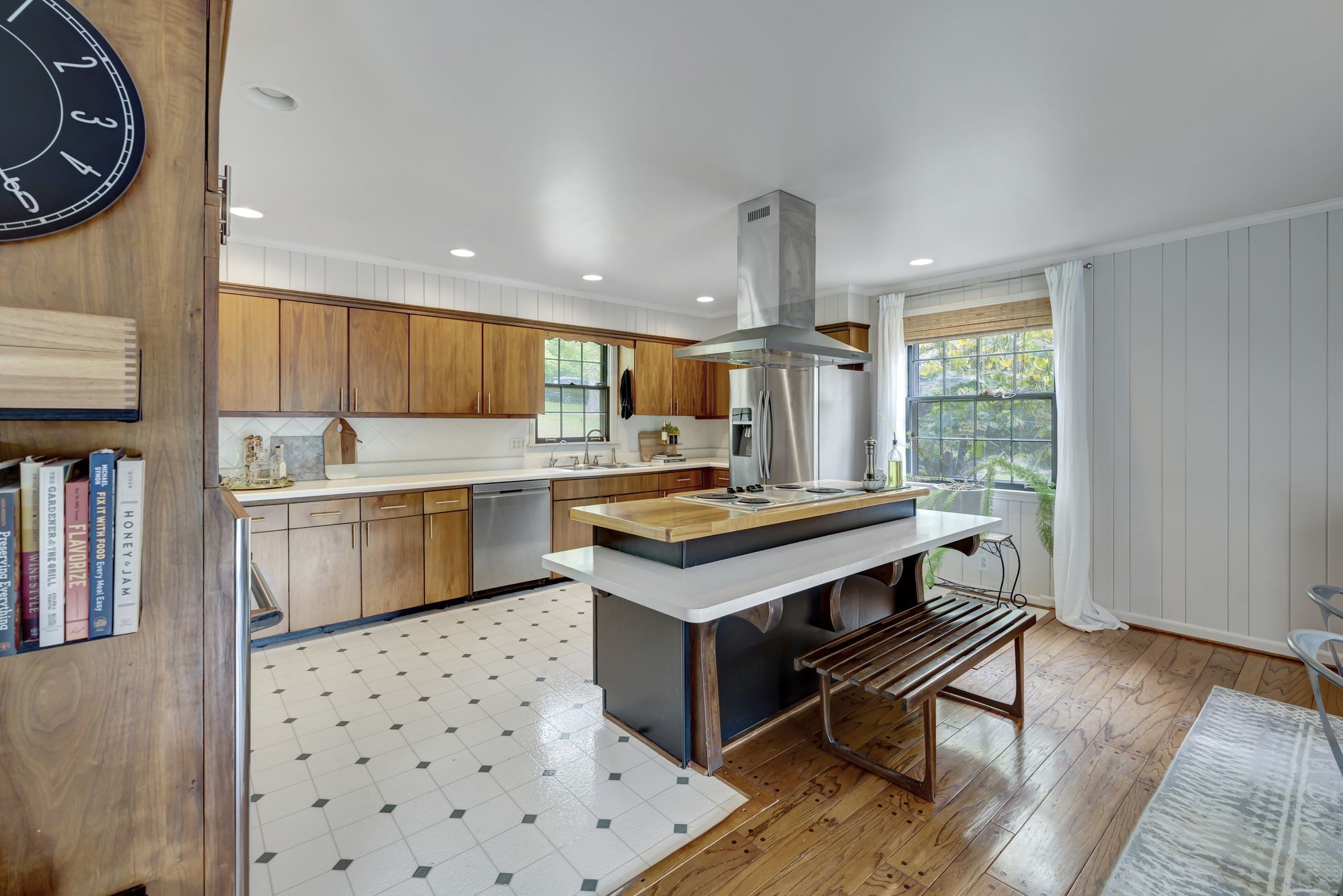 1427 Finnland Dr