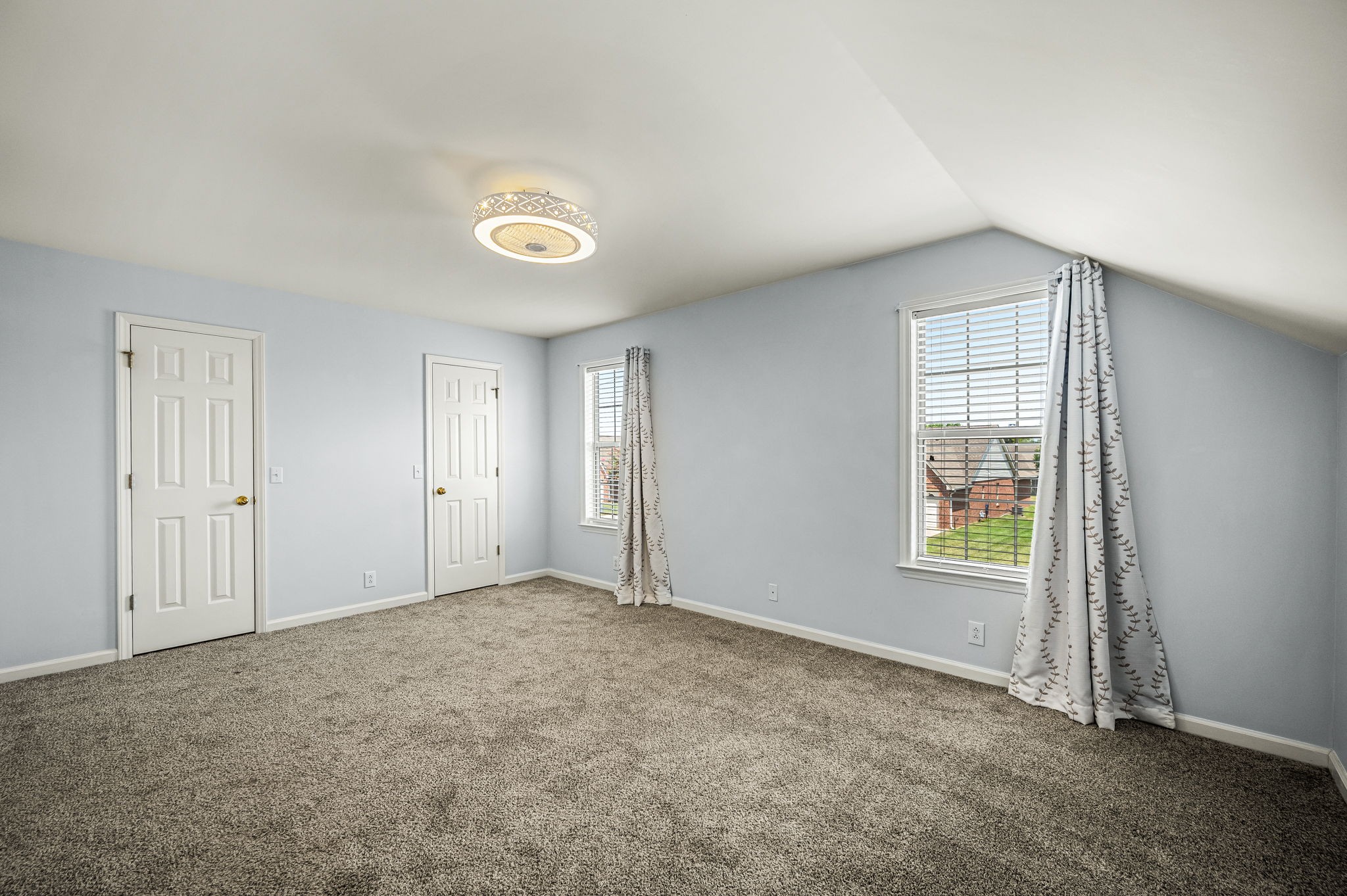 2215 River Rock Xing