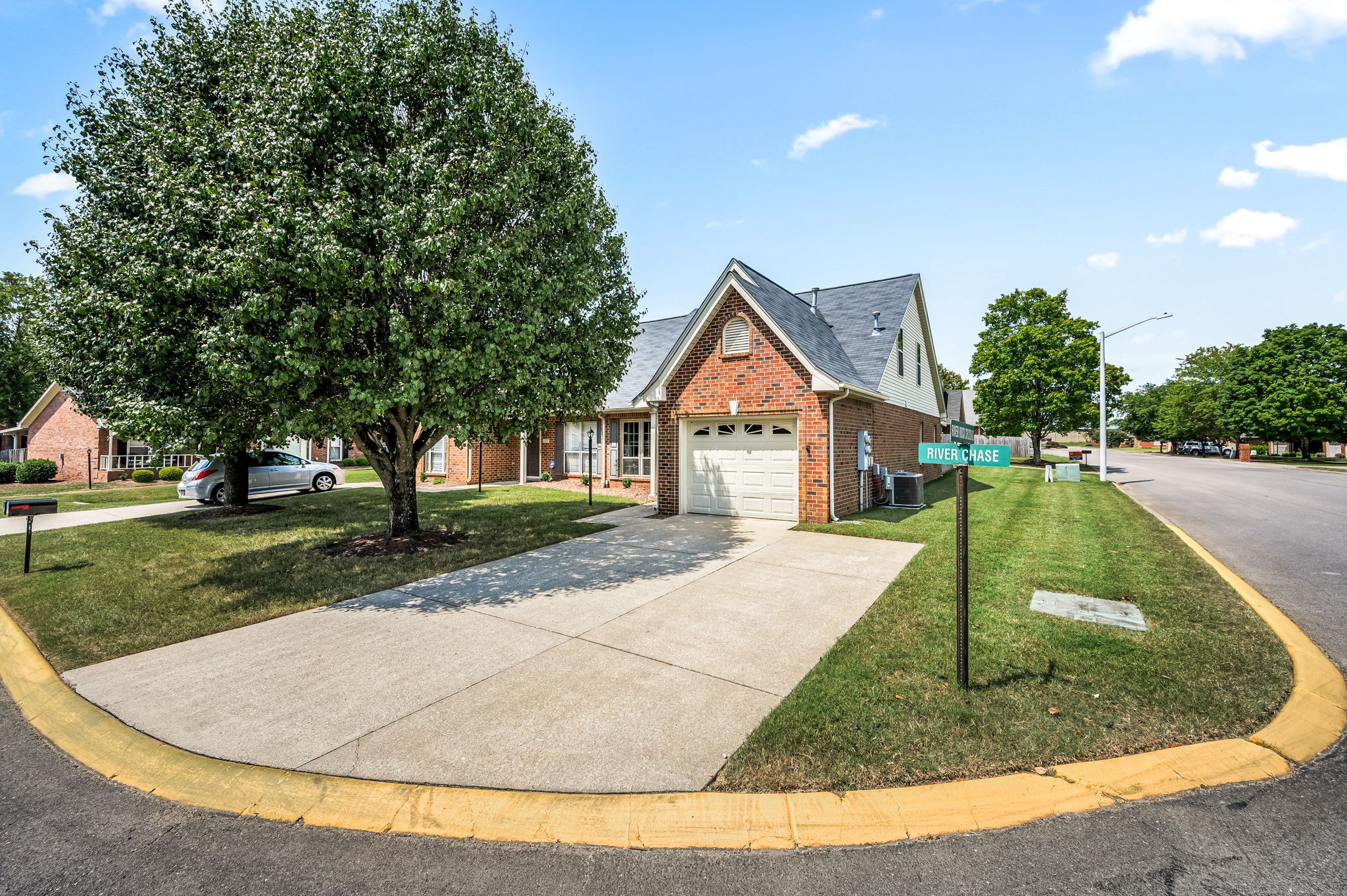 2215 River Rock Xing
