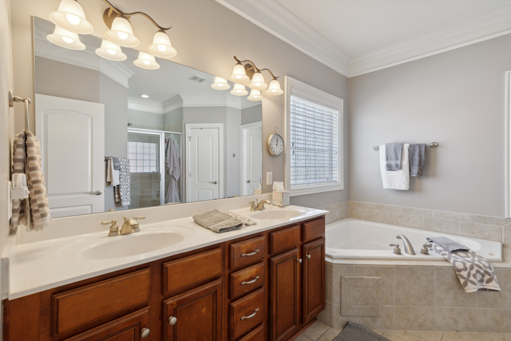 2637 Jim Houston Court