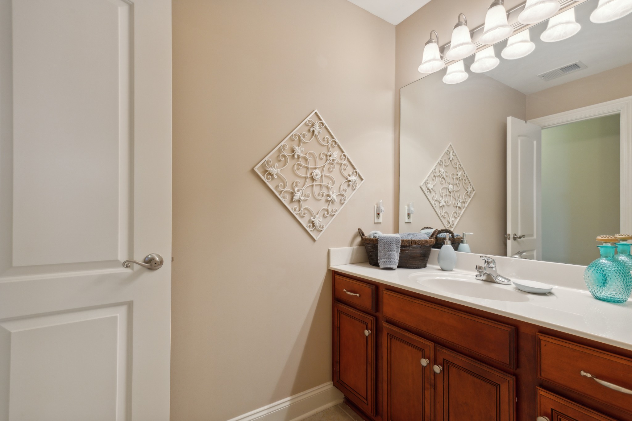 2637 Jim Houston Court