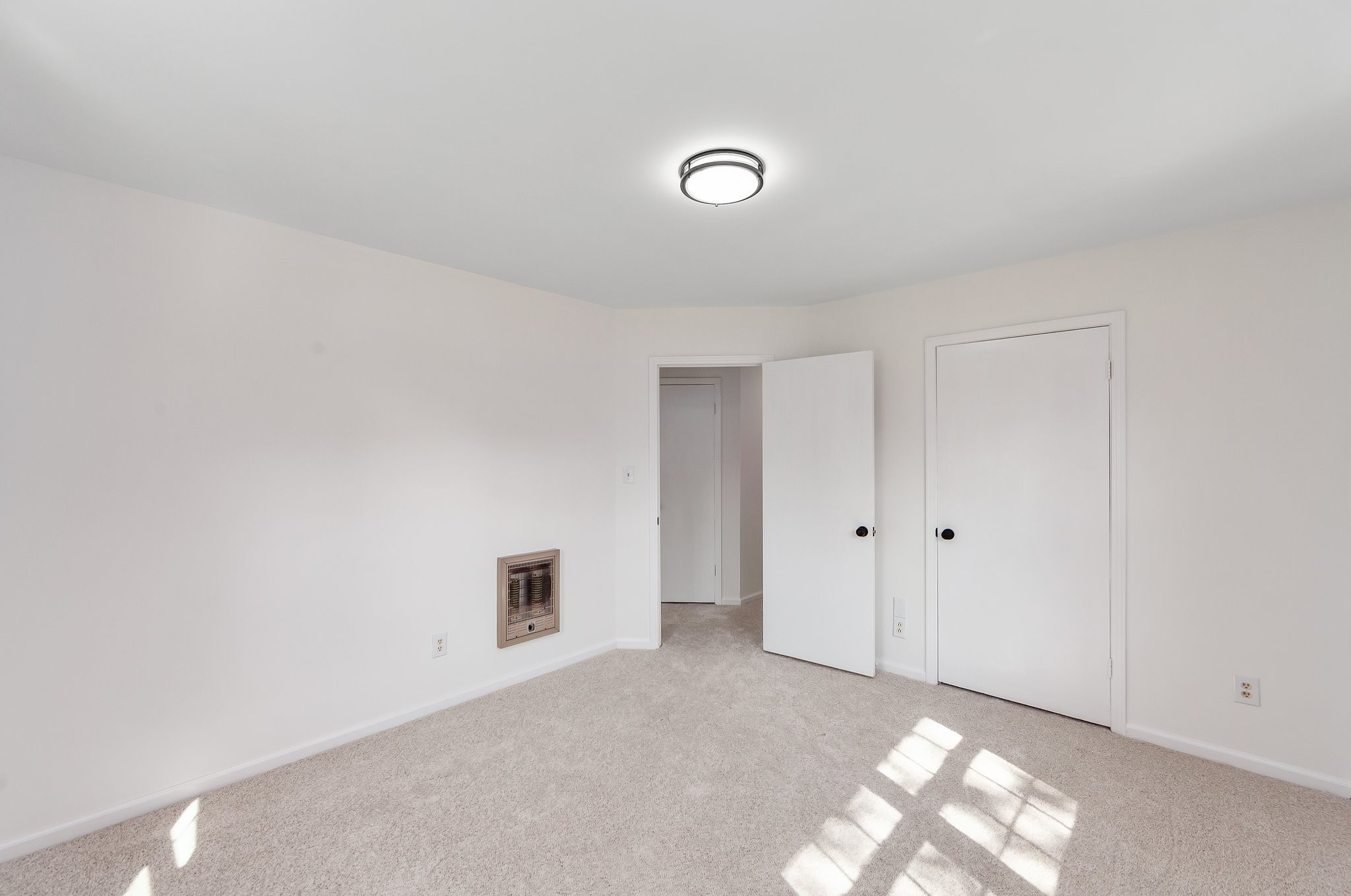 717 Blue Bonnett Ln