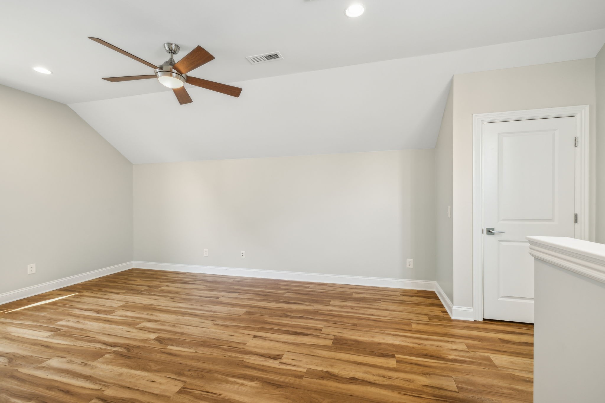 732 Shelley Ln