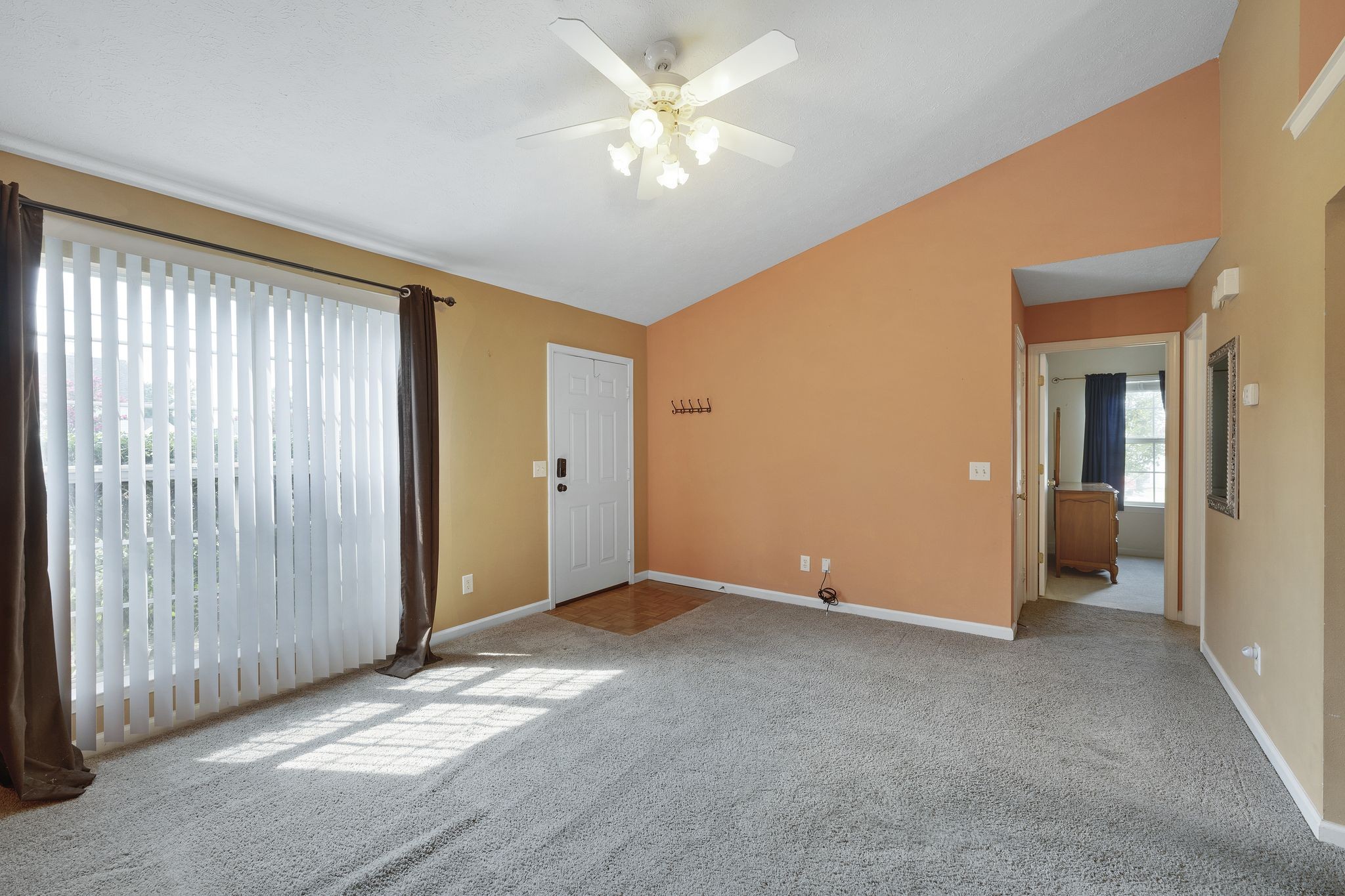 618 Dellwood Dr