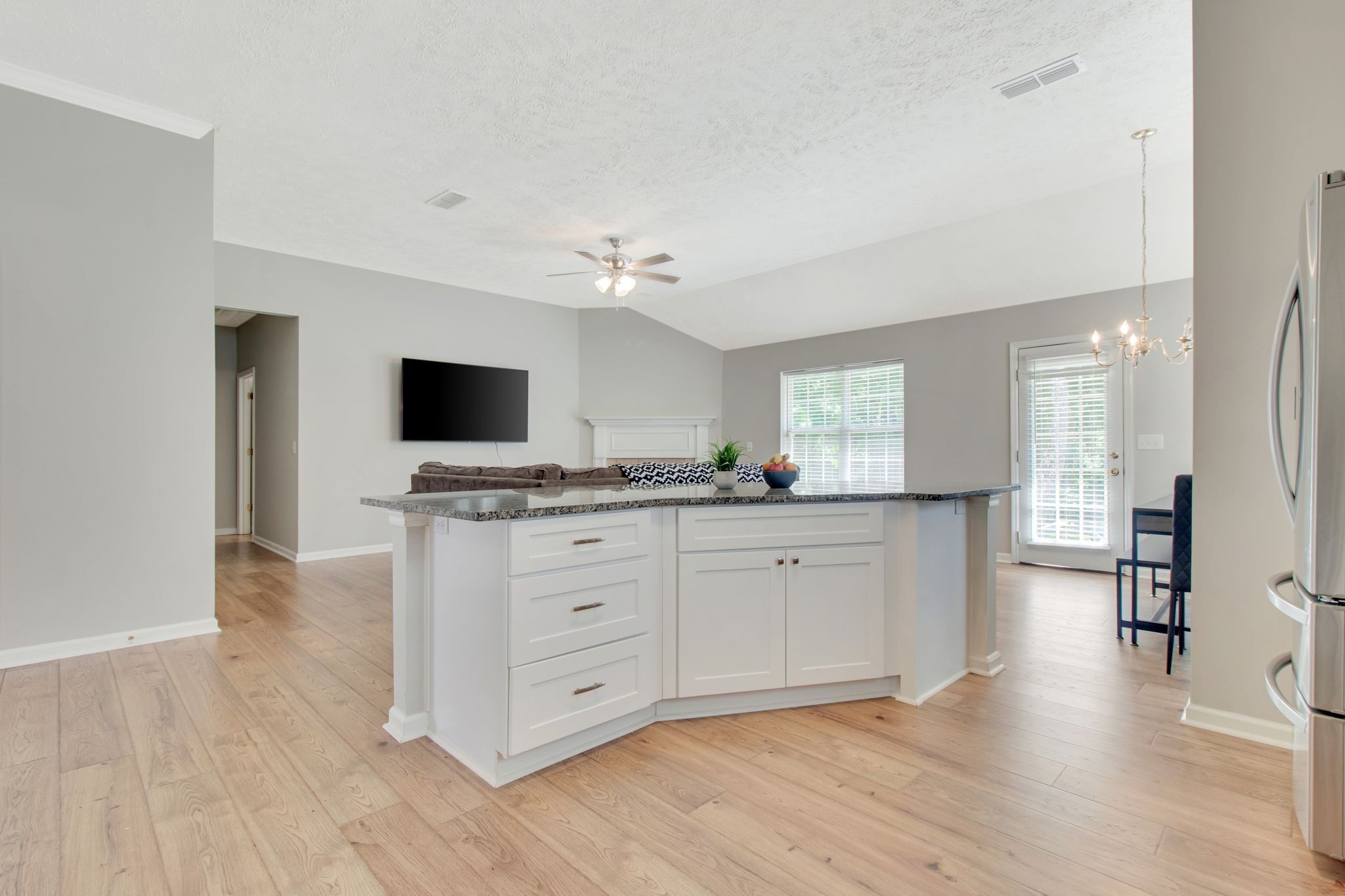 5153 Singing Hills Dr