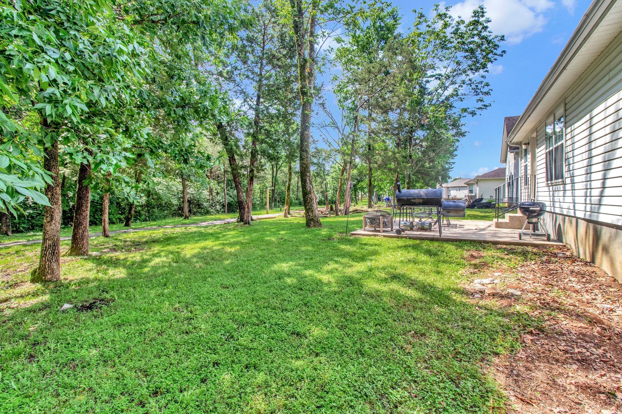 5153 Singing Hills Dr