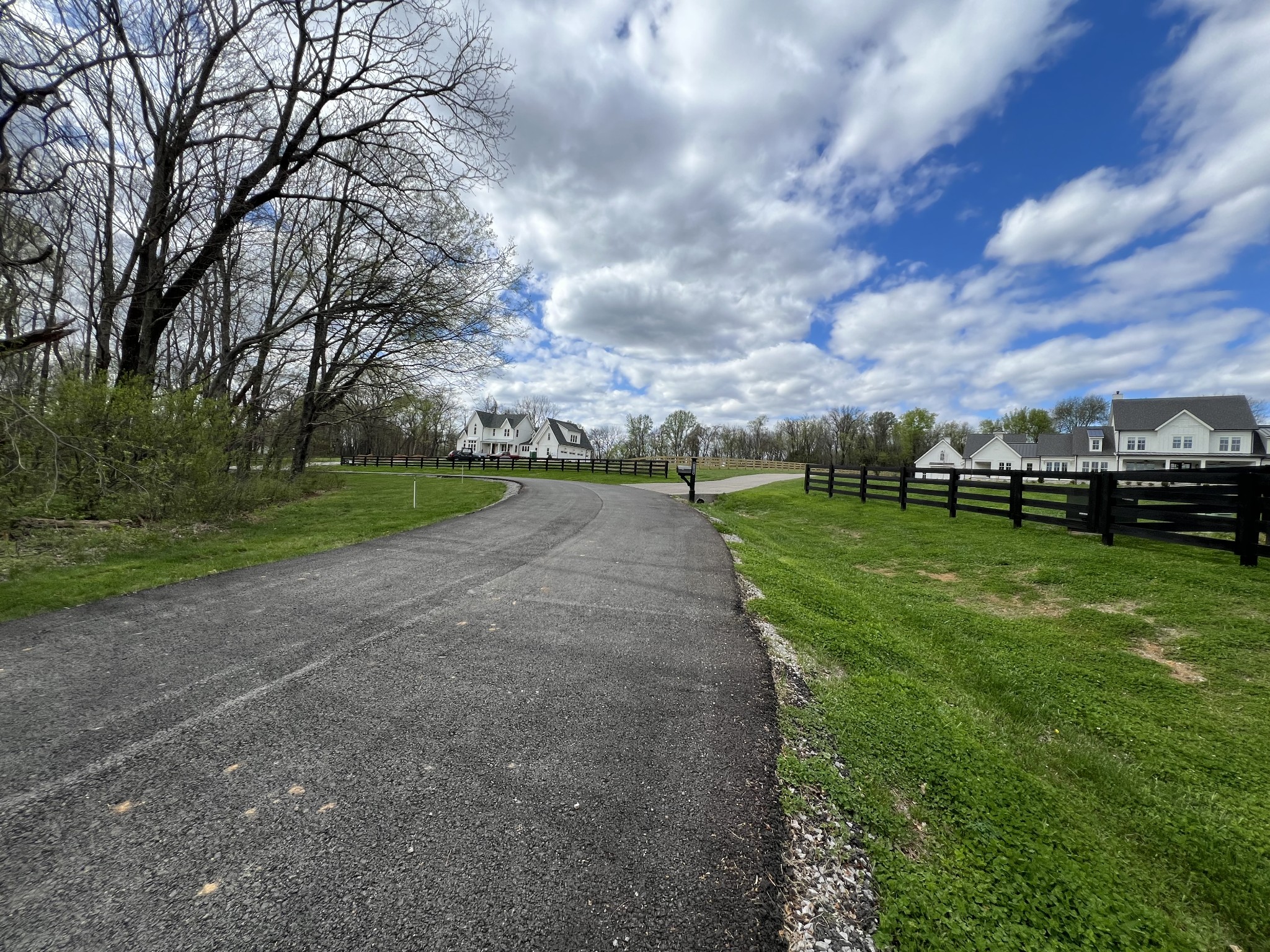 6908 Farm Path Ln