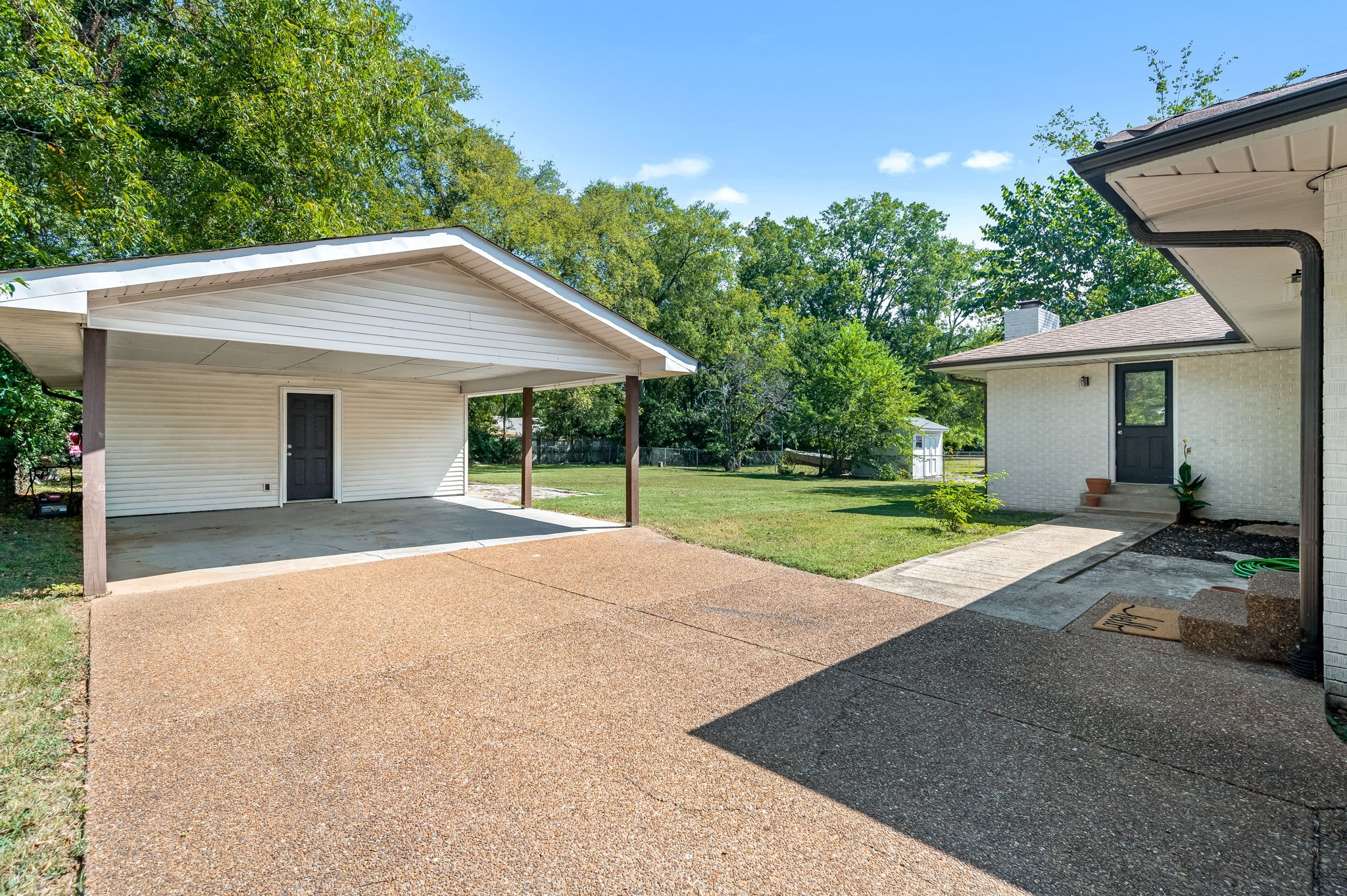 1006 Peachtree St