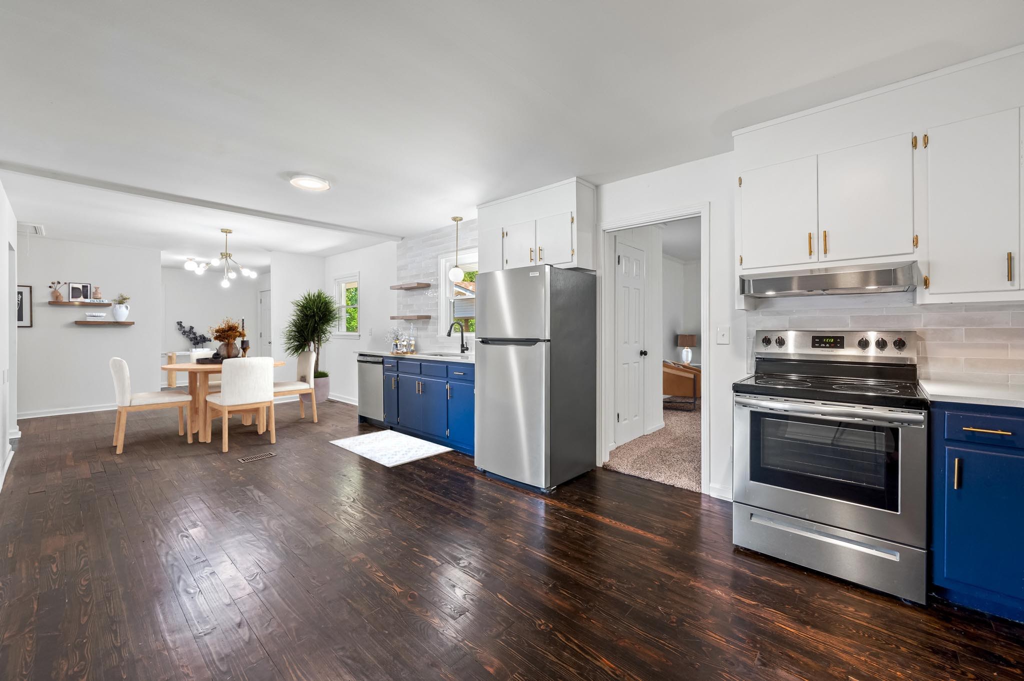 1006 Peachtree St