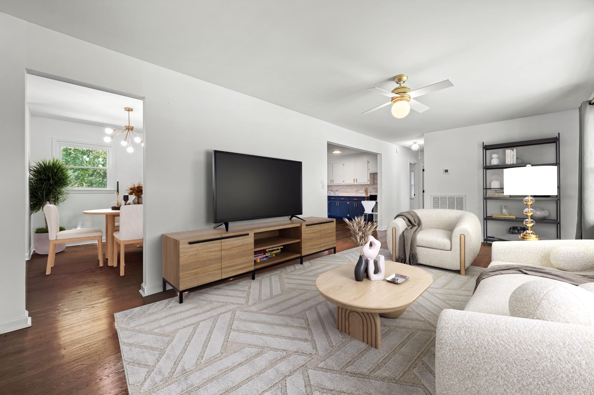 1006 Peachtree St