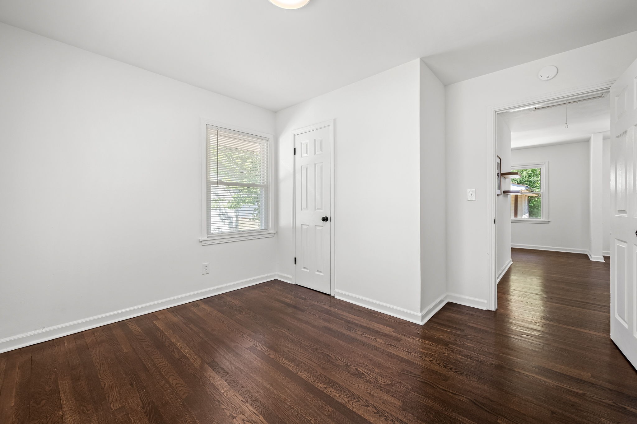 1006 Peachtree St