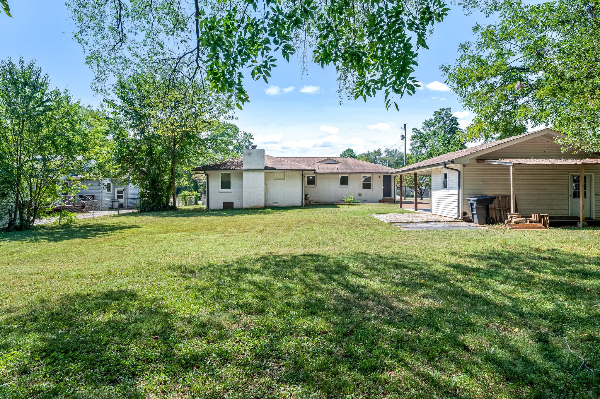 1006 Peachtree St