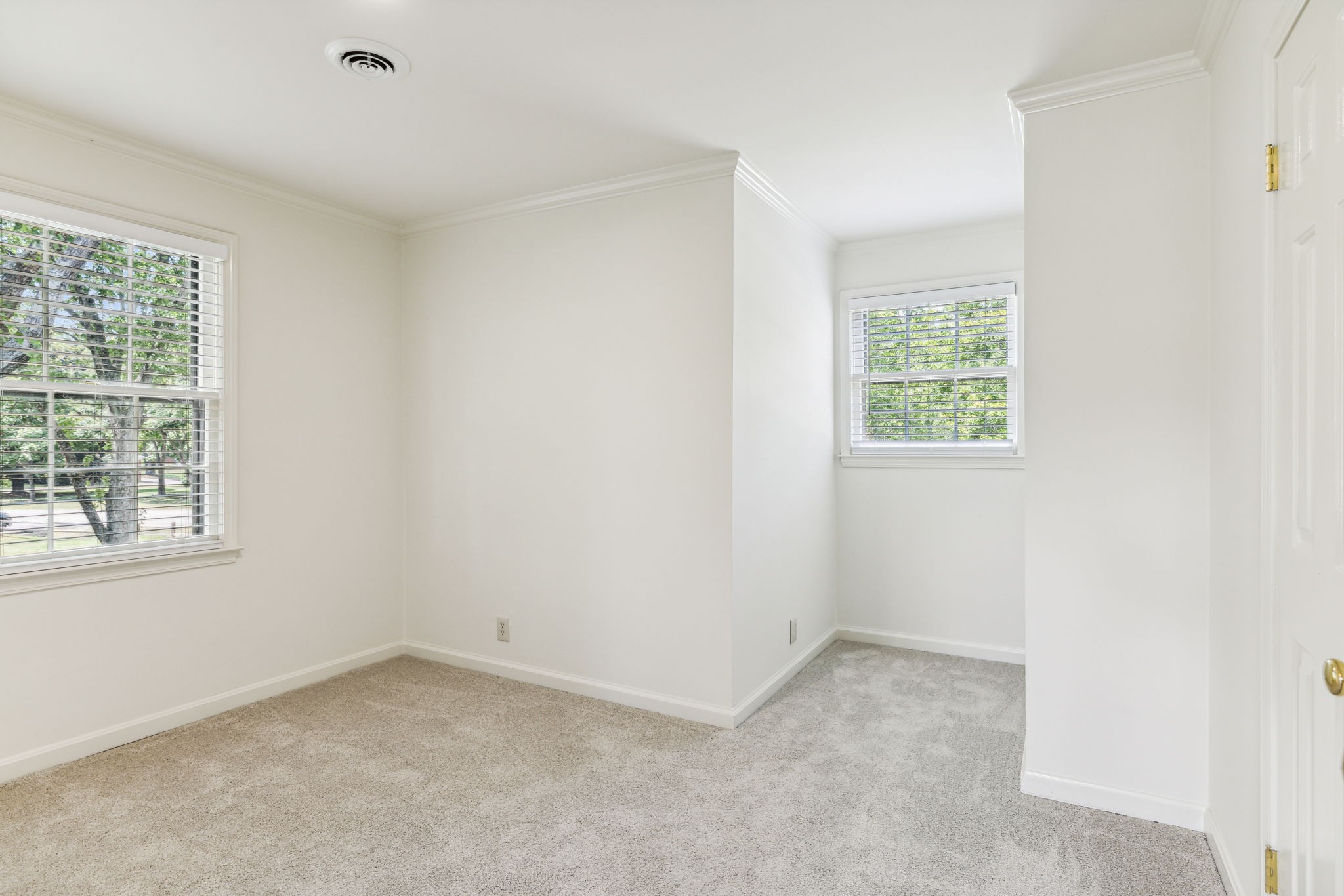 161 Lancaster Dr