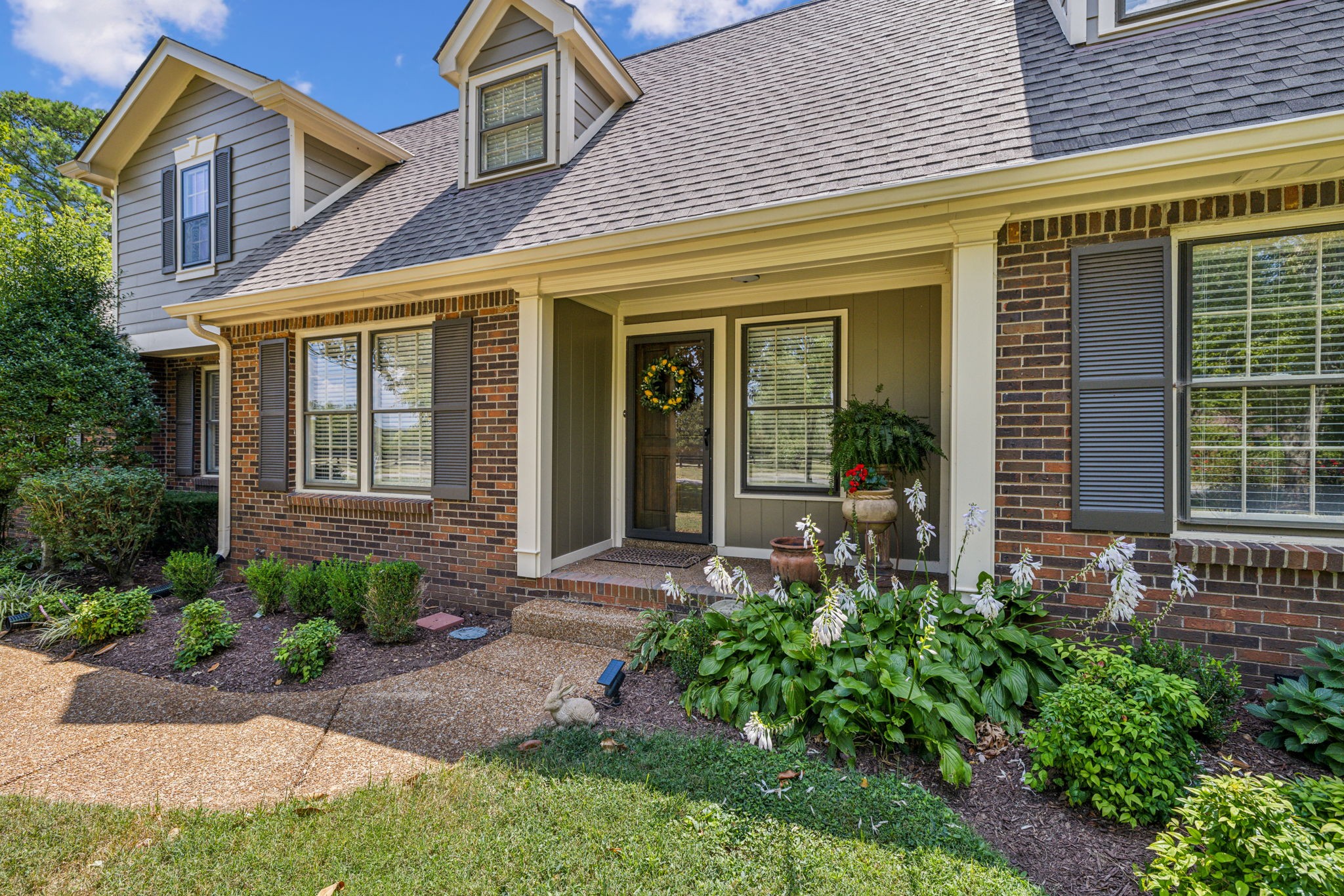 161 Lancaster Dr