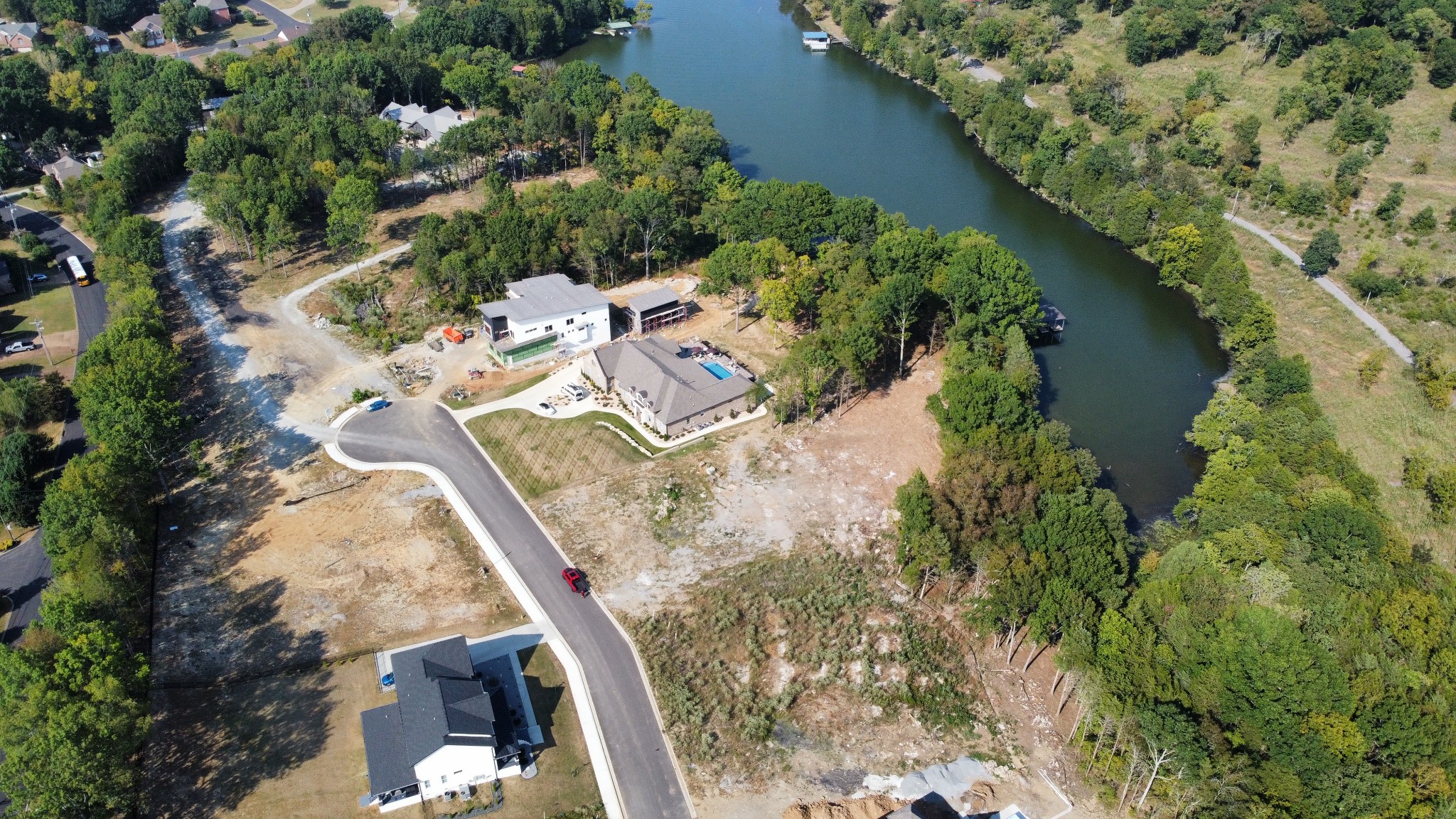 1007A Paradise City Blvd