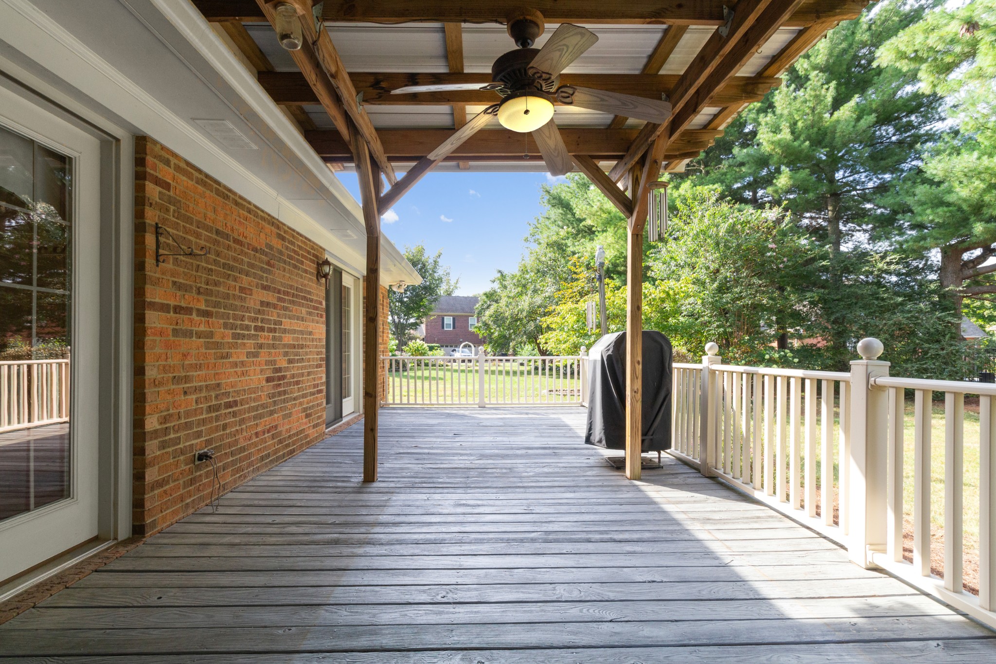 1406 Ascot Close