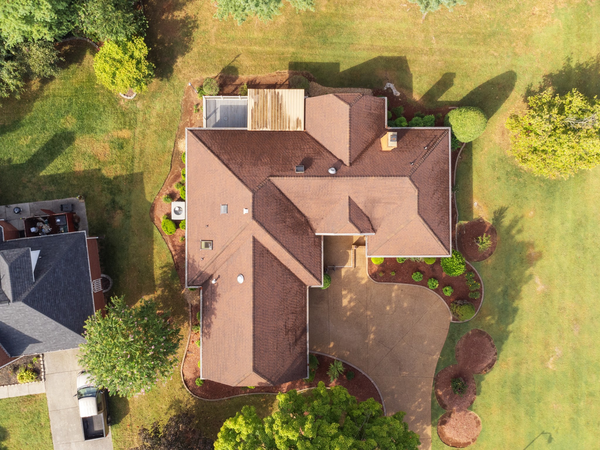 1406 Ascot Close