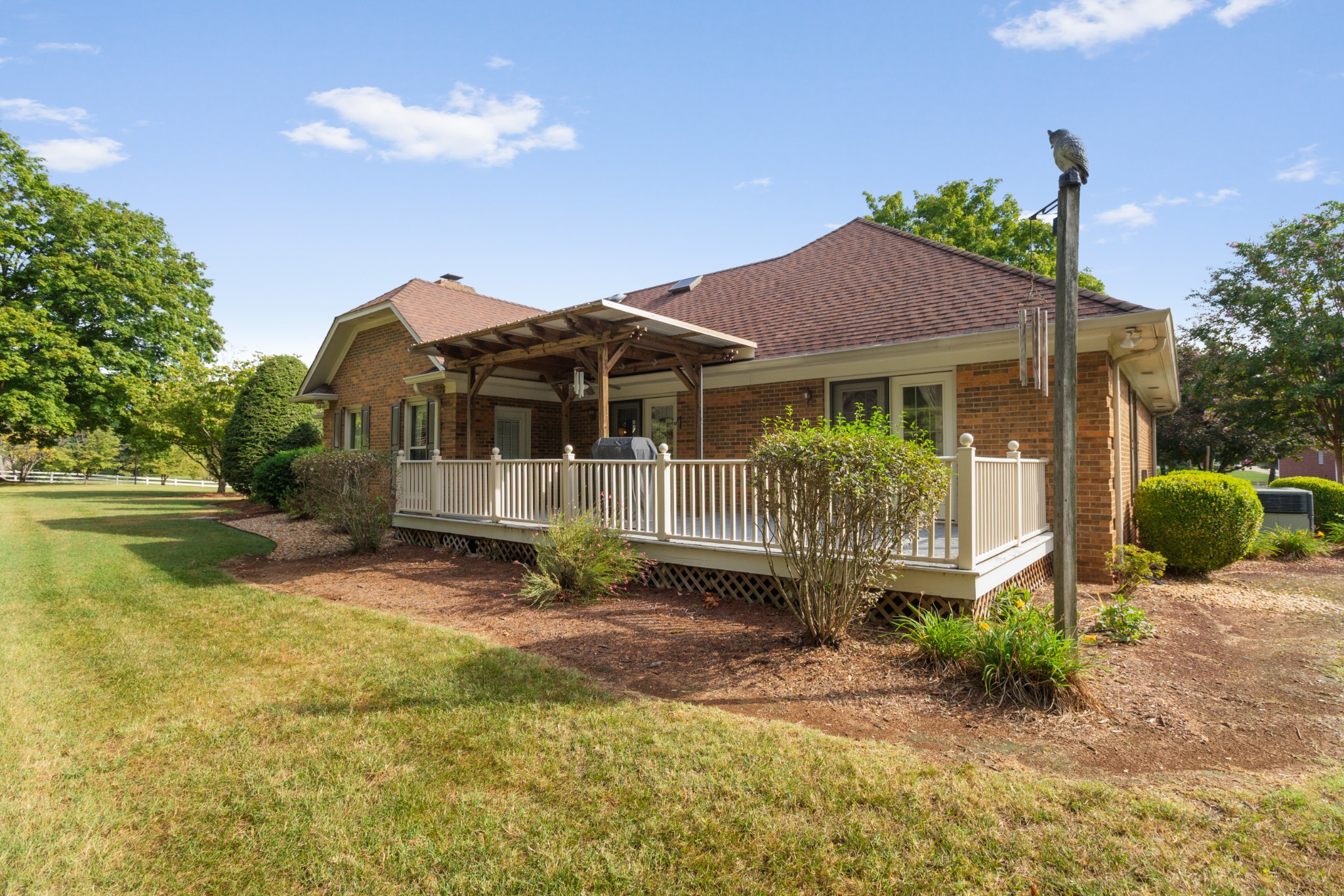 1406 Ascot Close