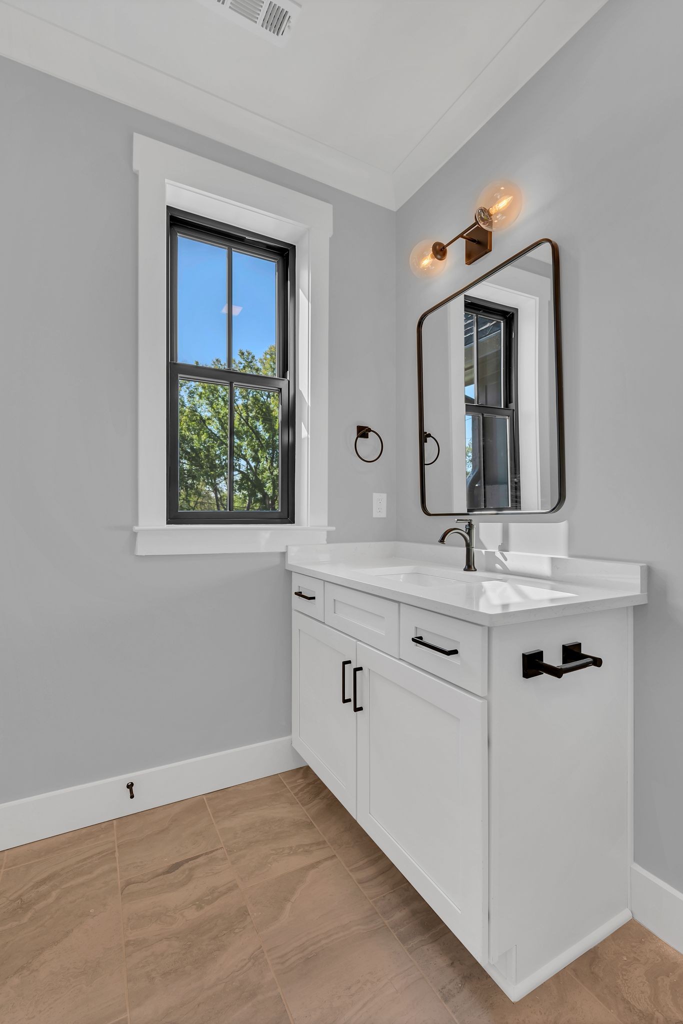 5402 Michigan Ave Unit: B