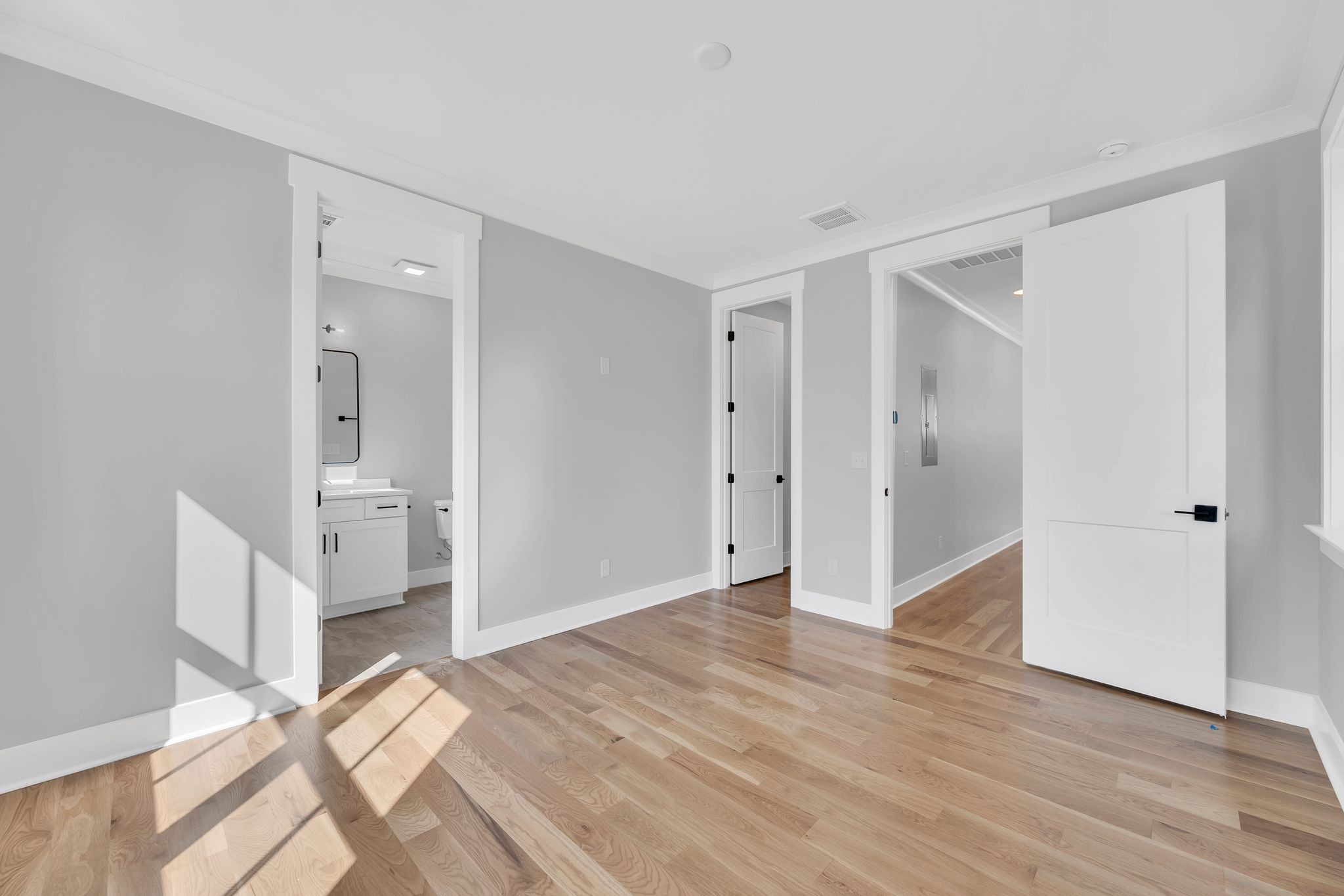 5402 Michigan Ave Unit: B