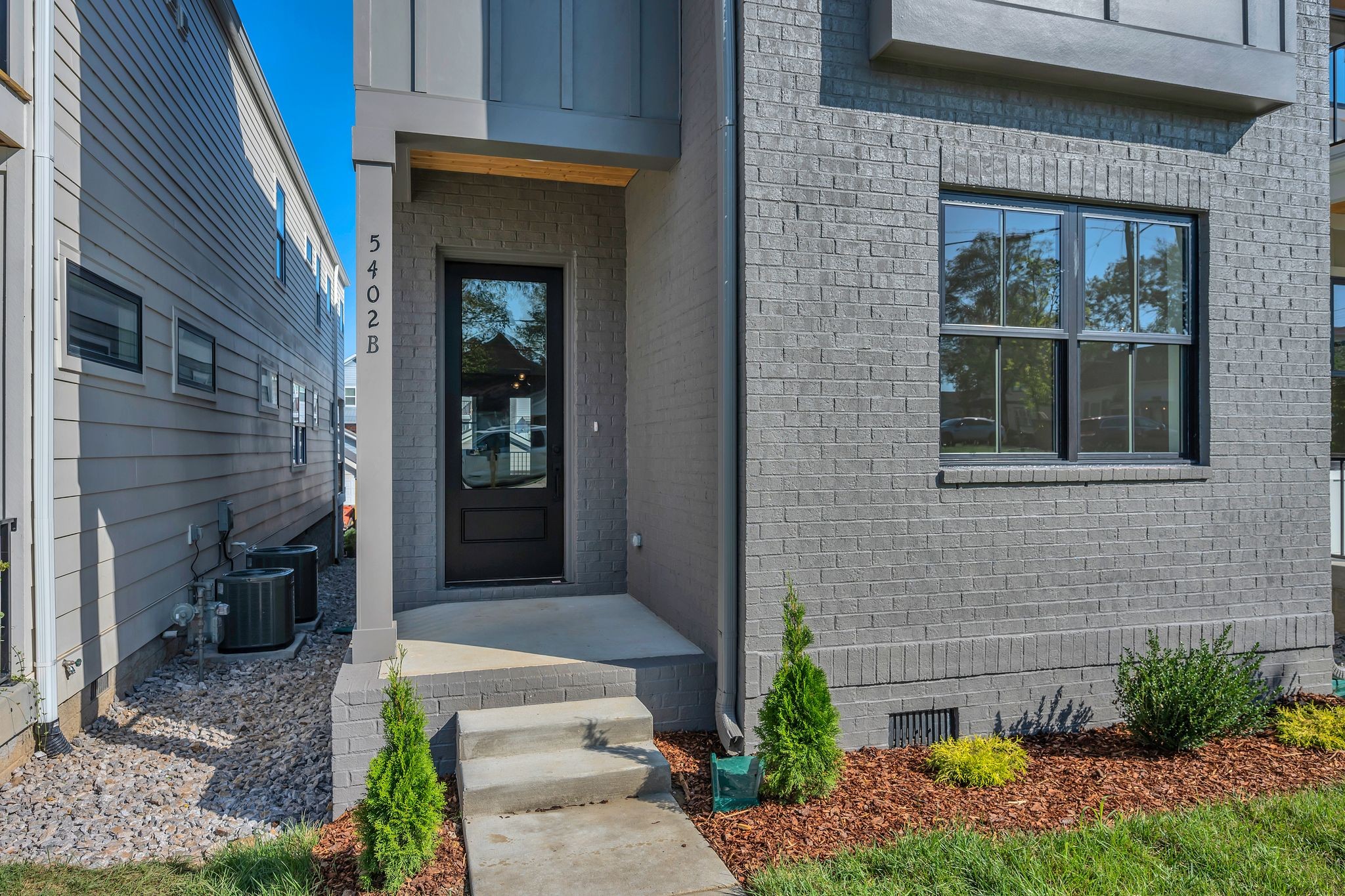 5402 Michigan Ave Unit: B