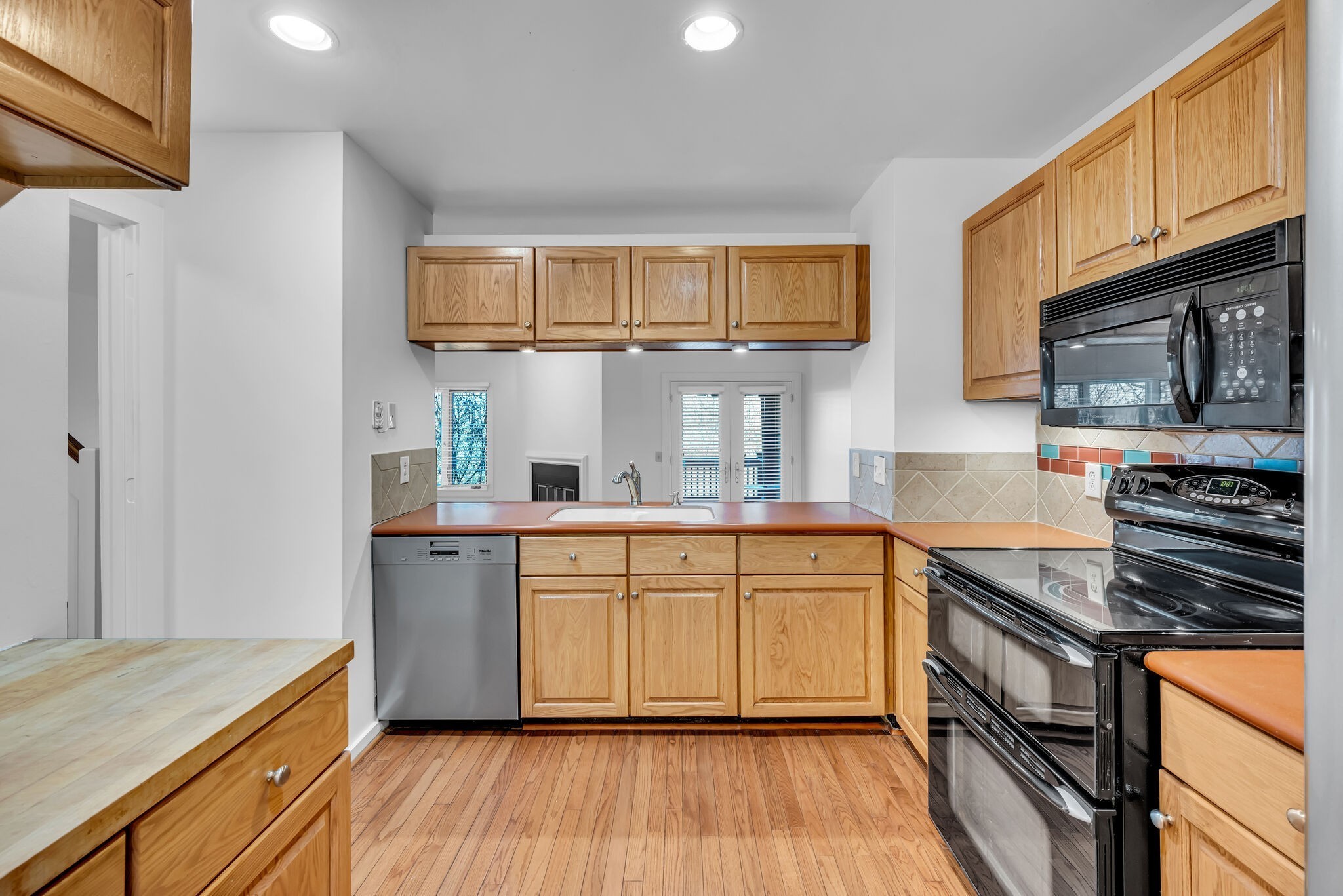 2209 Westview Dr