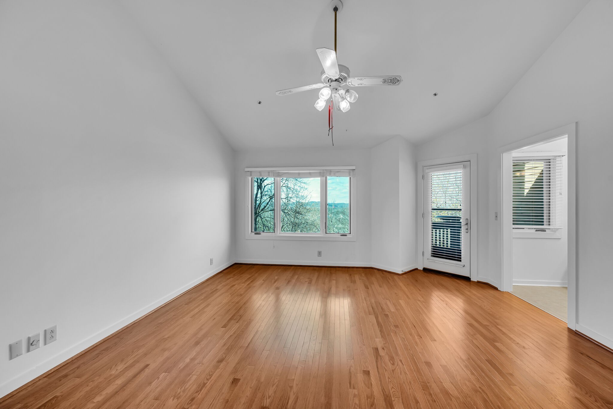 2209 Westview Dr