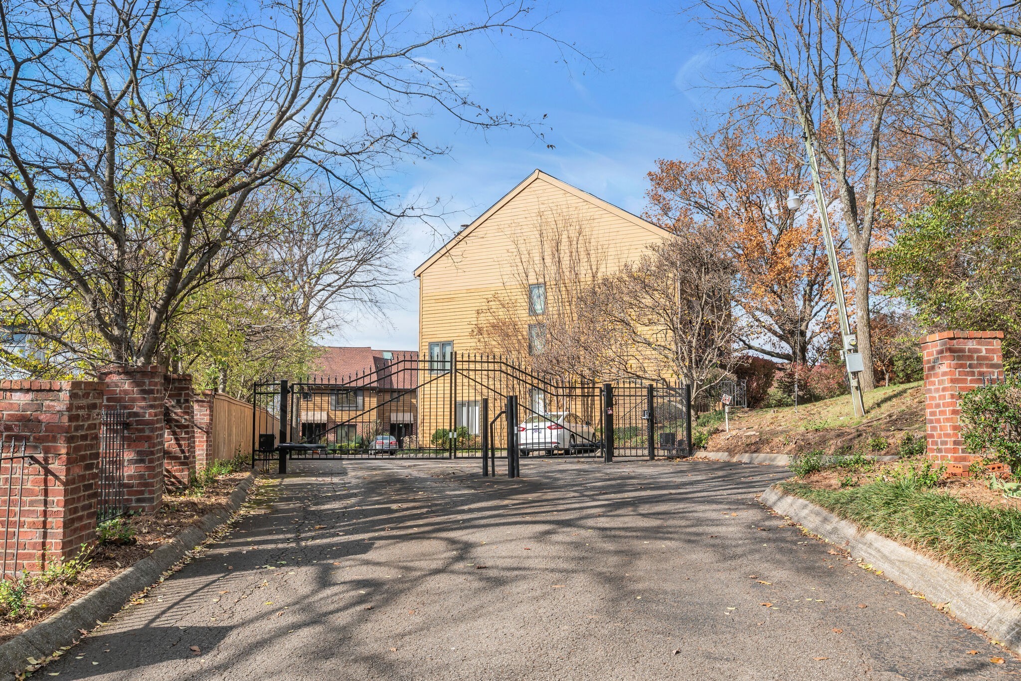 2209 Westview Dr