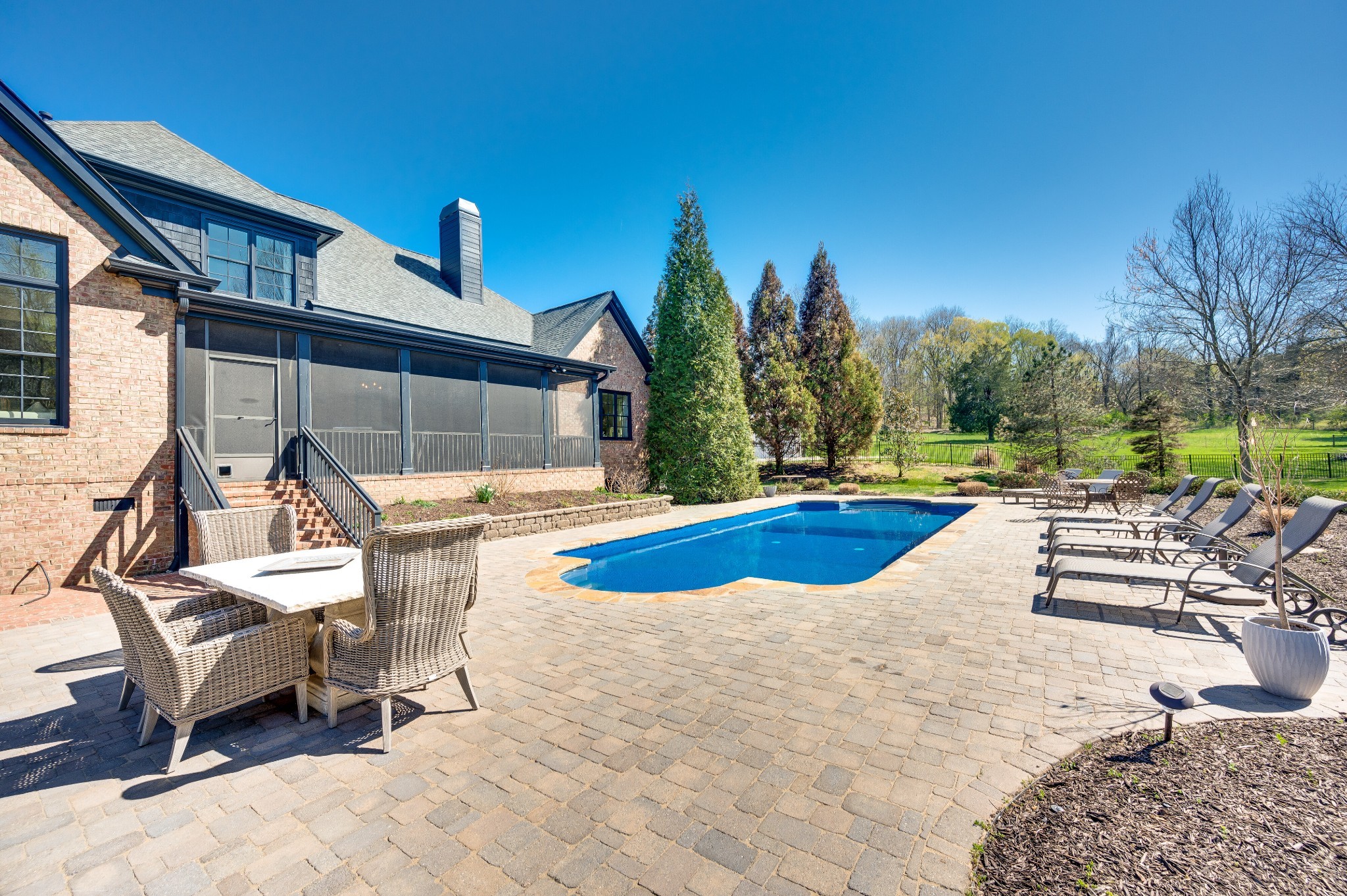 4346 Ambergate Ct