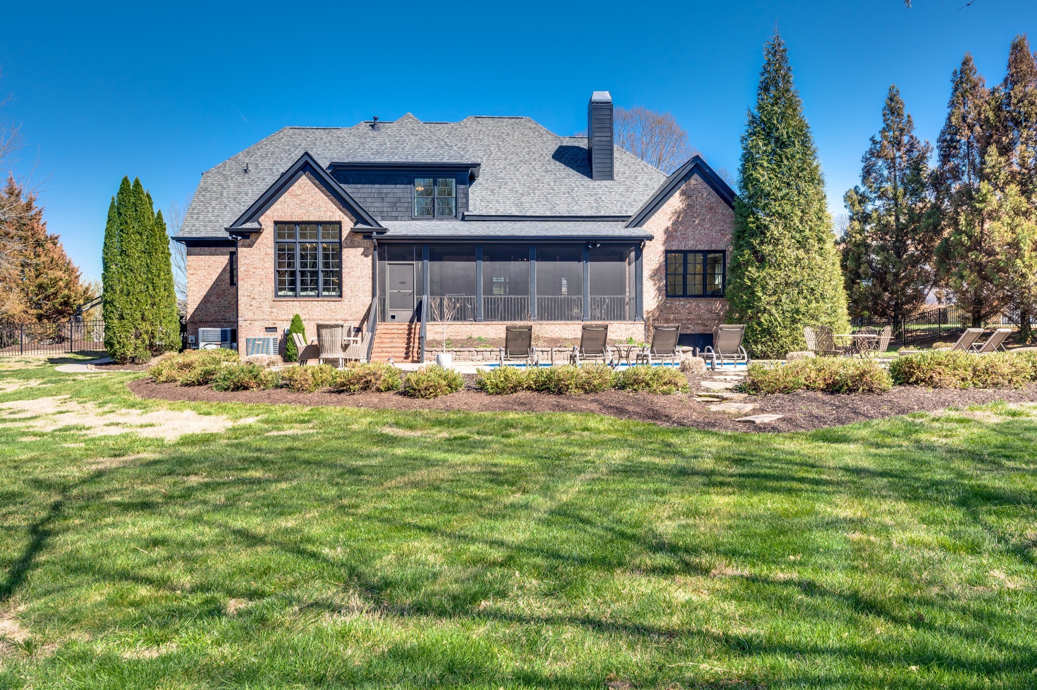 4346 Ambergate Ct