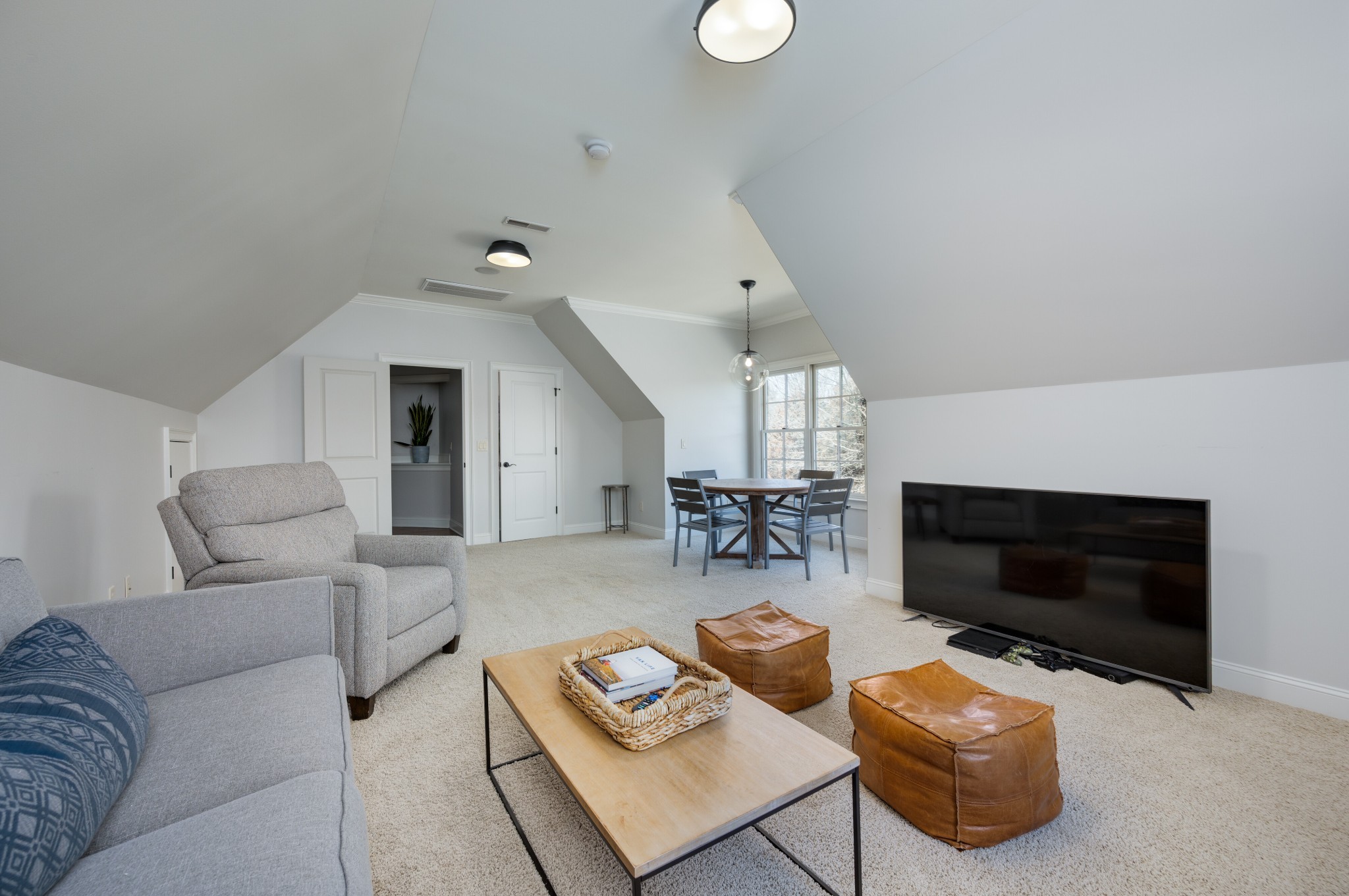 4346 Ambergate Ct