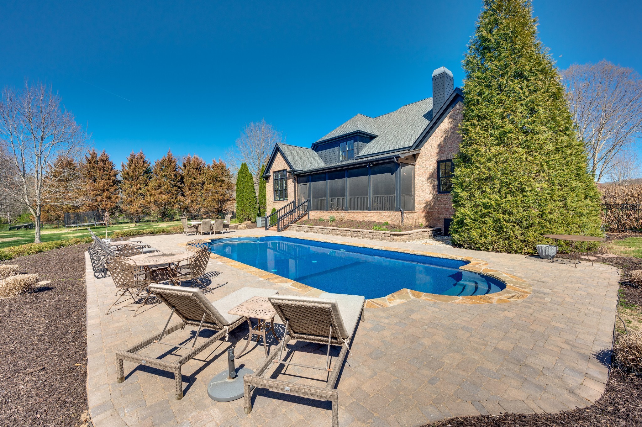 4346 Ambergate Ct