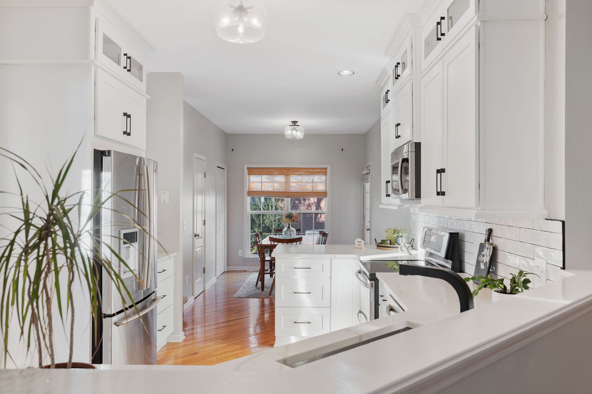 106 Royal Glen Blvd