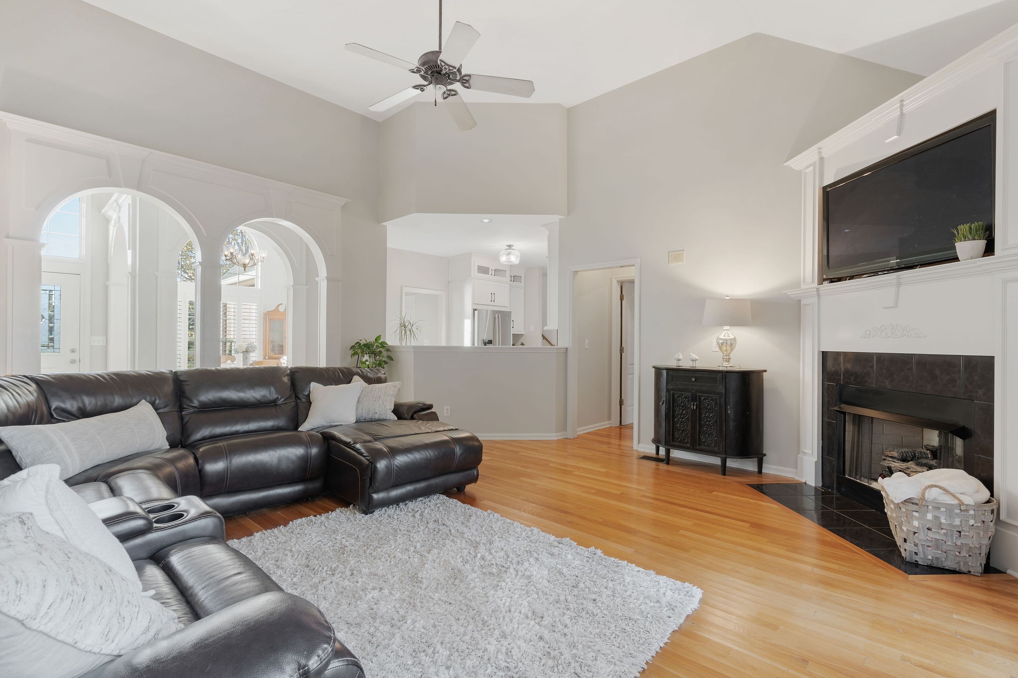106 Royal Glen Blvd
