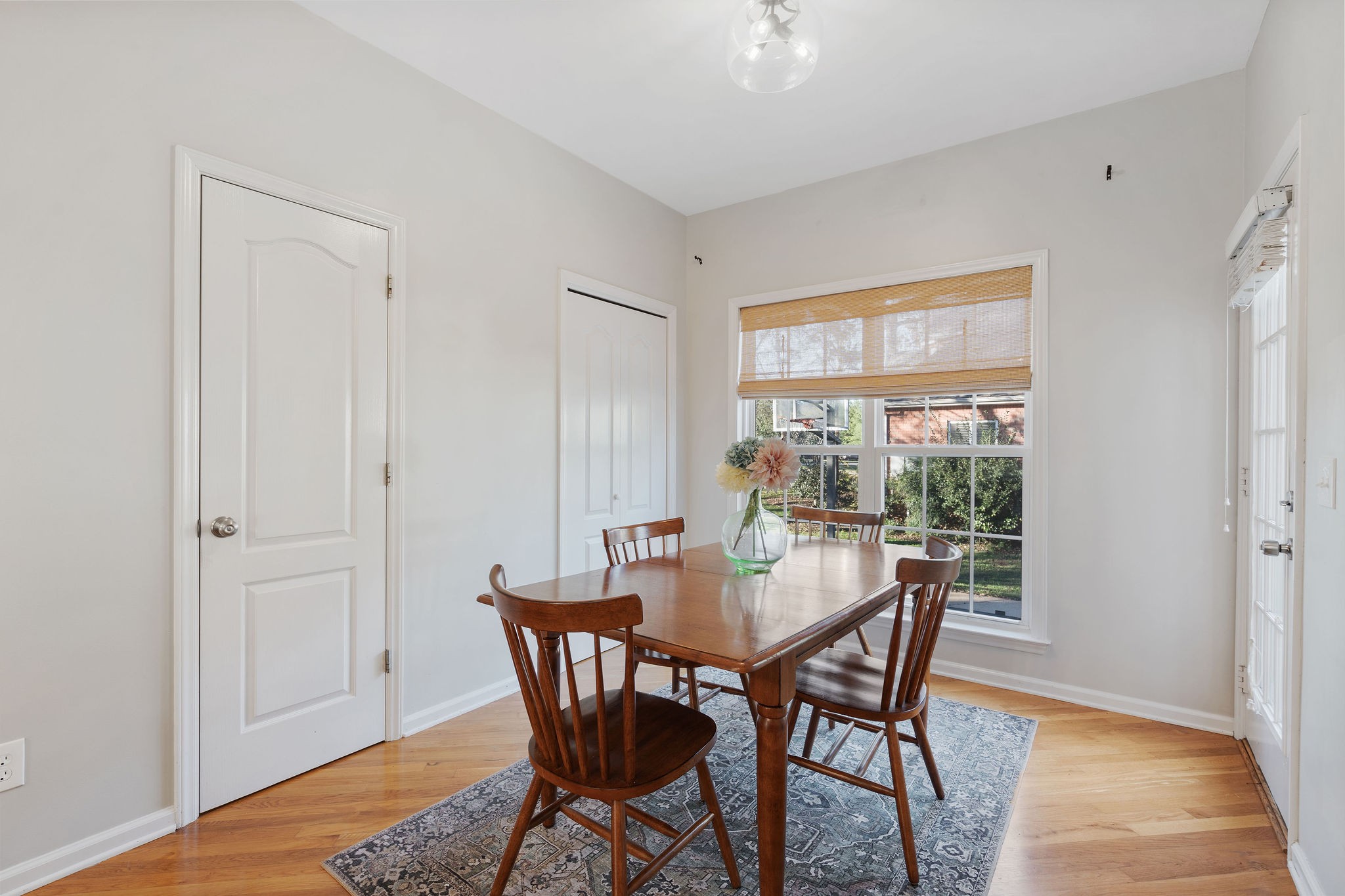 106 Royal Glen Blvd