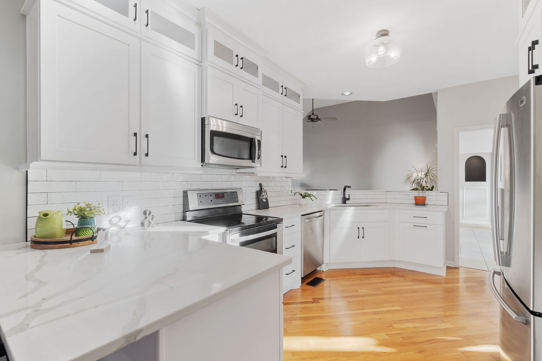 106 Royal Glen Blvd